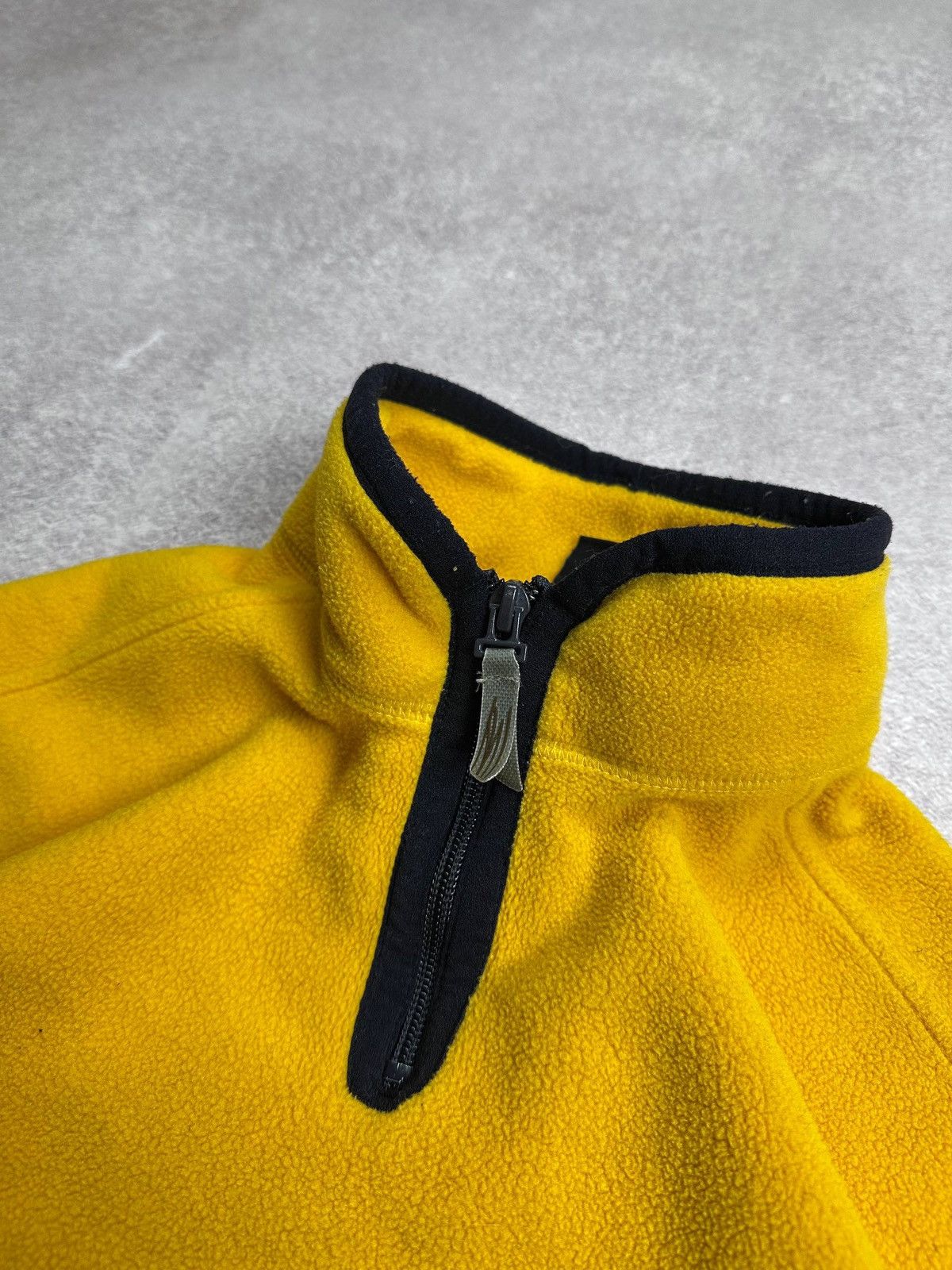 Nike Vintage Nike Yellow Fleece Retro Y2K Sherpa Jacket M Size US M / EU 48-50 / 2 - 4 Thumbnail