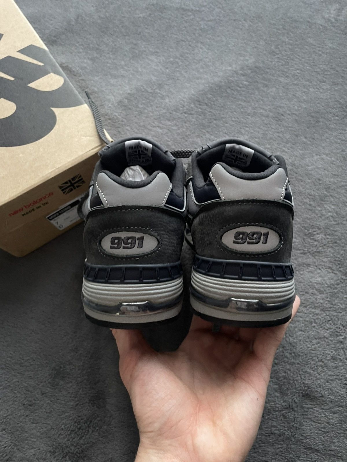 New Balance New Balance 991 MiUK black 7 Size US 7 / EU 40 - 5 Thumbnail