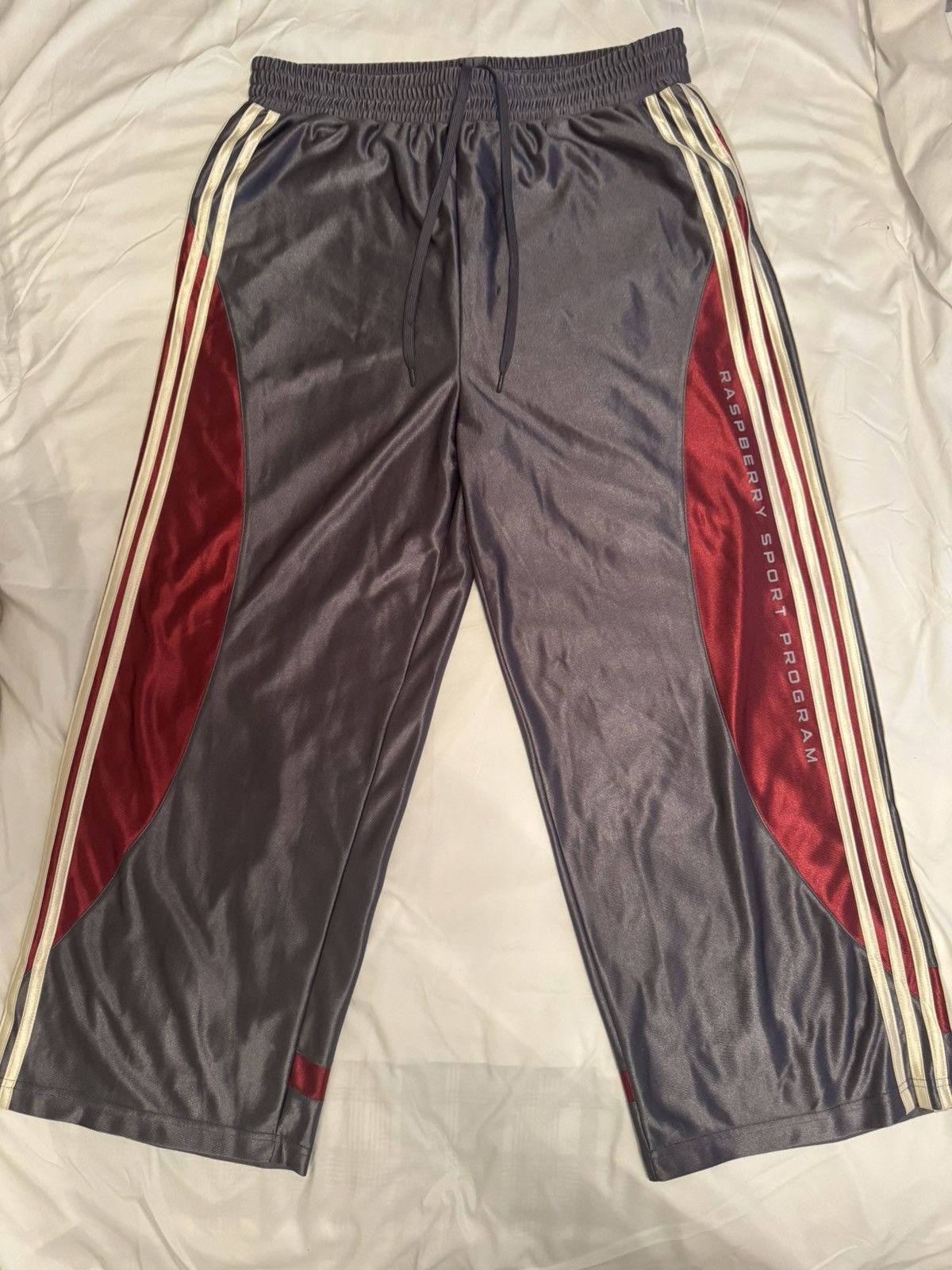 The Gv Gallery “Tracy McGrady” Sweats