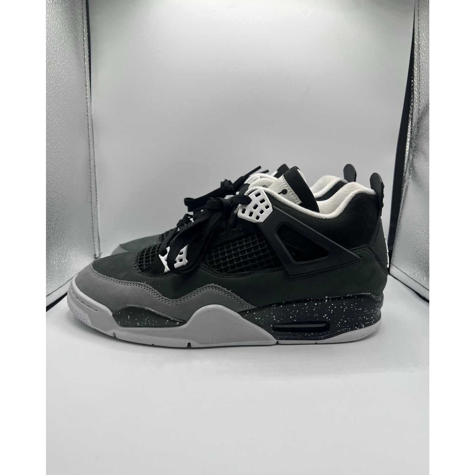 Jordan Brand Air Jordan 4 Retro “Fear” 2024 size 9 men’s Size US 9 / EU 42 - 1 Thumbnail
