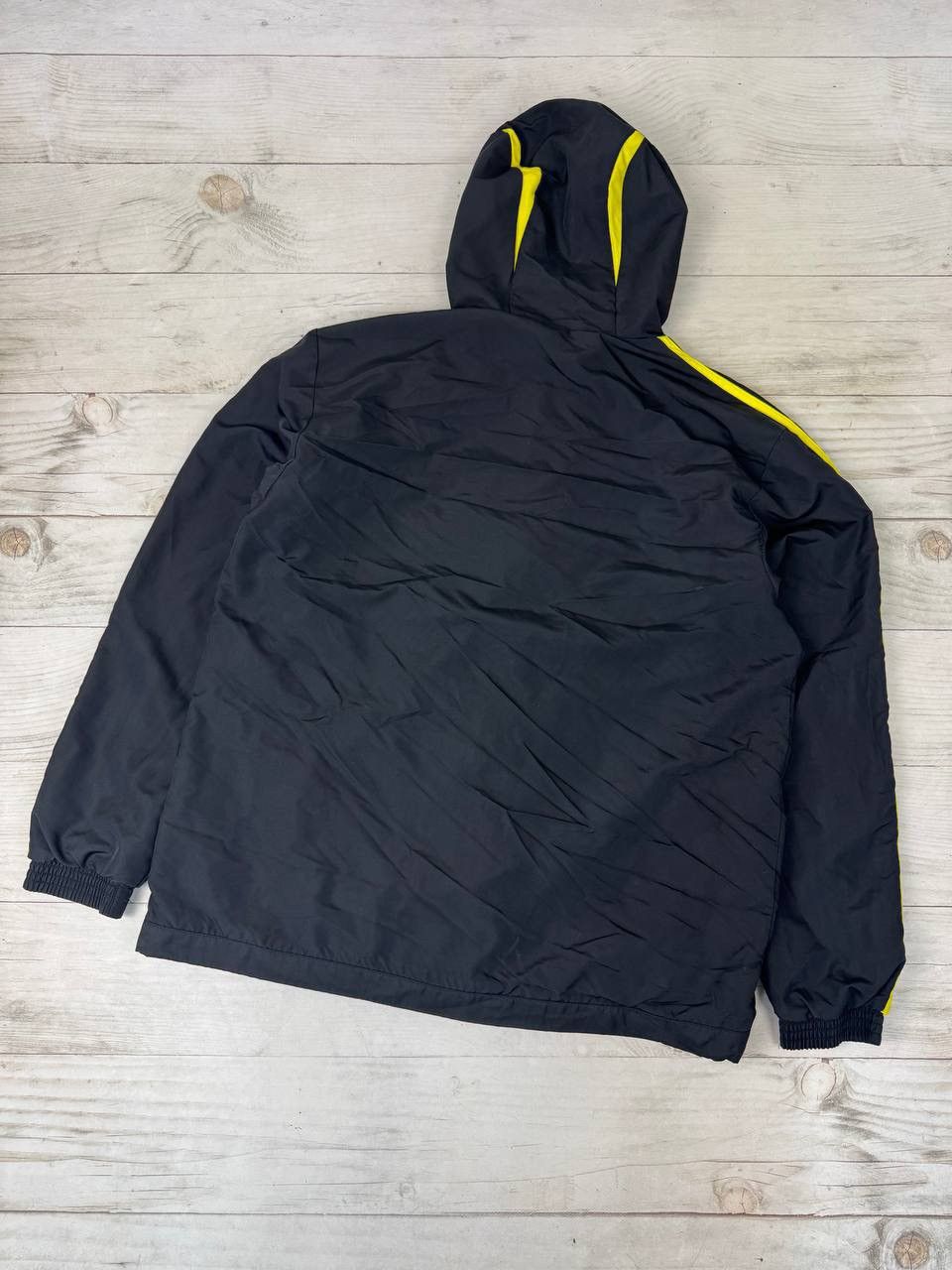 Adidas Vintage Adidas Liverpool 2010 2011 Windbreaker Track Jacket Size US L / EU 52-54 / 3 - 11 Thumbnail