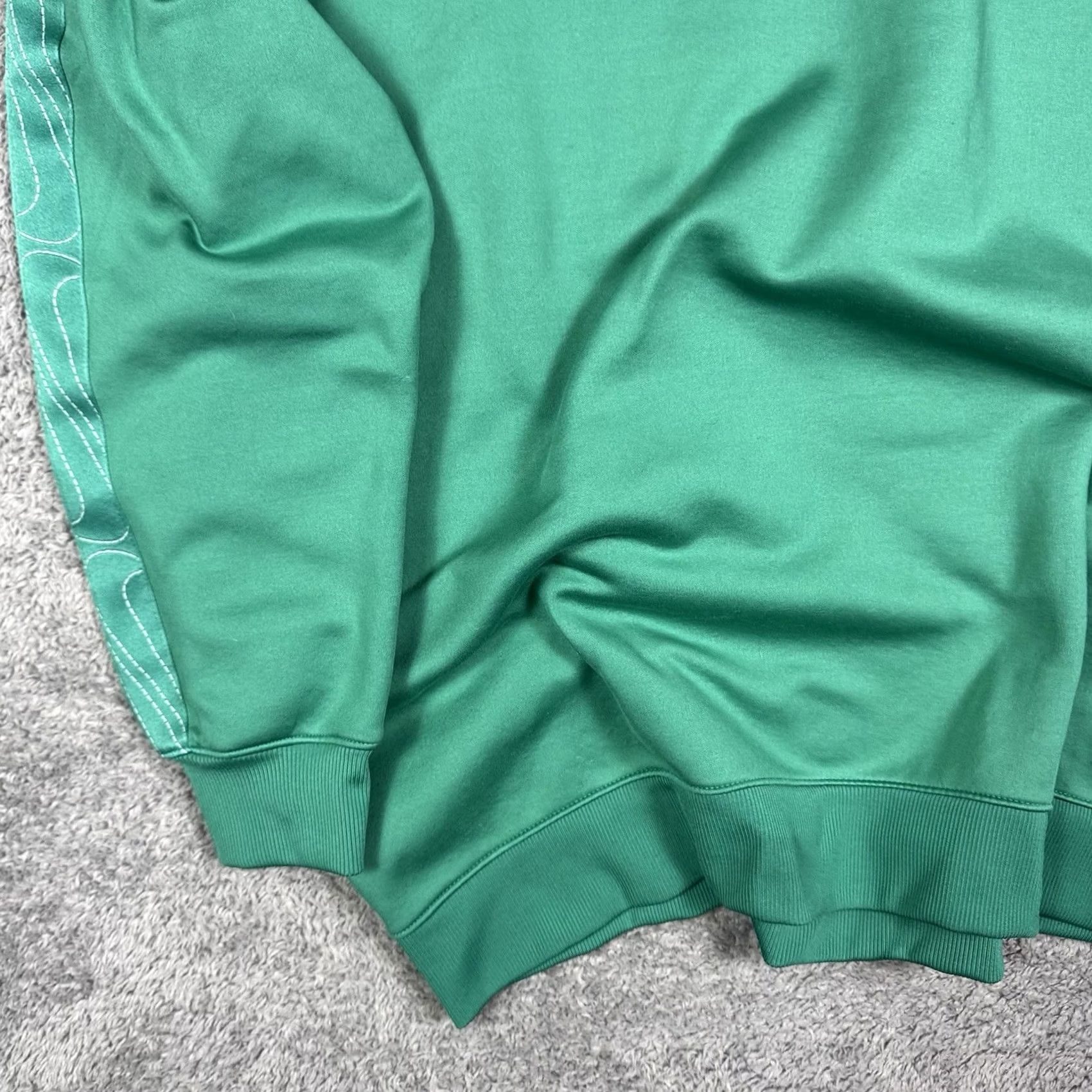 Nike Nike Therma-Fit Tech Sweatshirt Mens L Center Swoosh Logo Tape Pullover Green DQ5513 Size US L / EU 52-54 / 3 - 3 Thumbnail
