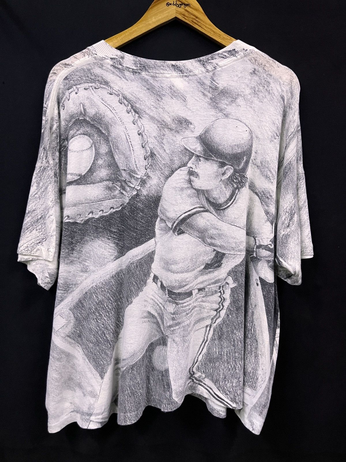 Vintage VINTAGE AOP 80s MLB FULLPRINT GRAPHIC TSHIRT Size US XL / EU 56 / 4 - 6 Thumbnail