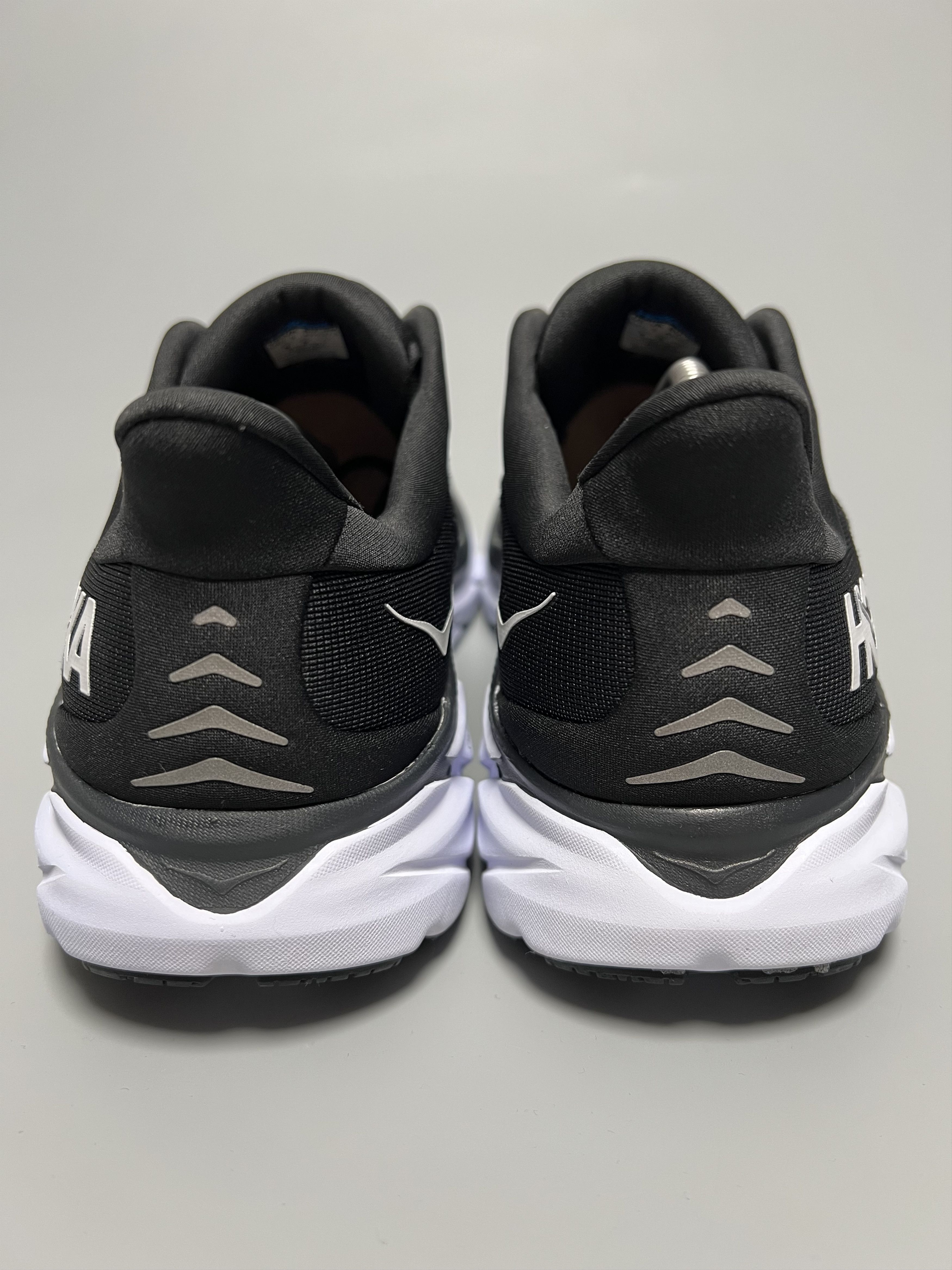 Hoka 9.5D Hoka One One Clifton 8 Men's Running Shoes Gym Walking Size US 9.5 / EU 42-43 - 3 Thumbnail