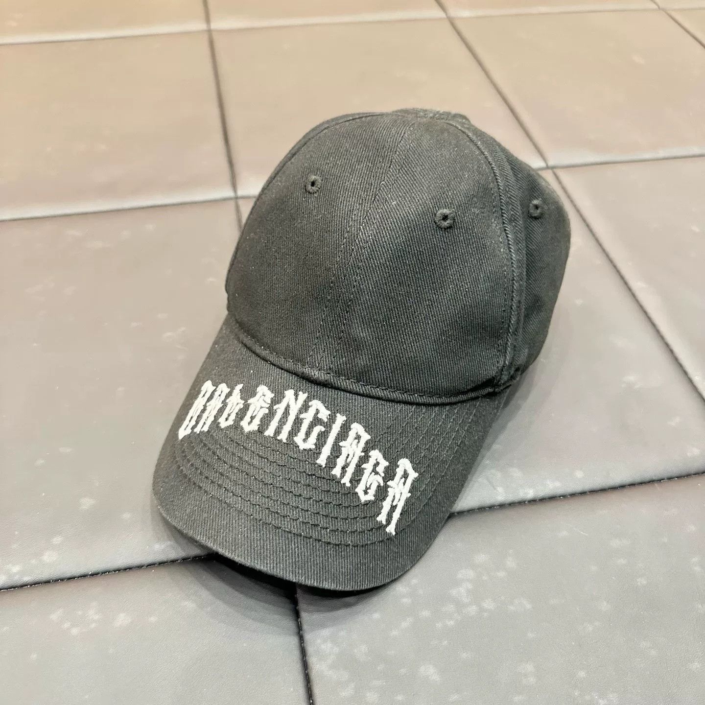 Balenciaga Balenciaga Retro Embroidered Green Hat L Men Size ONE SIZE - 1 Thumbnail