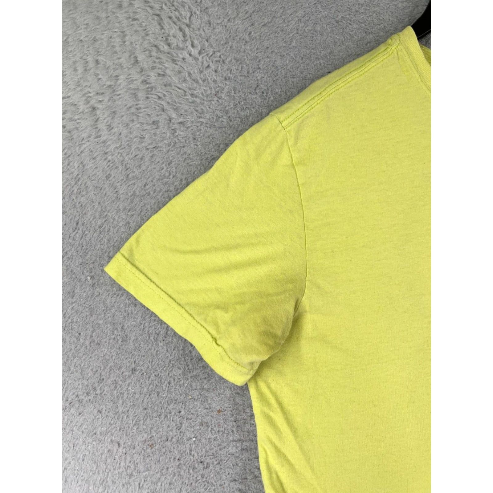 Patagonia Patagonia Shirt Men L Yellow Short Sleeve Crew Neck Cotton Jersey Logo T-Shirt US Theme All Seasons Breathing Fall Spring Summer Winter Mens Size US L / EU 52-54 / 3 - 3 Thumbnail