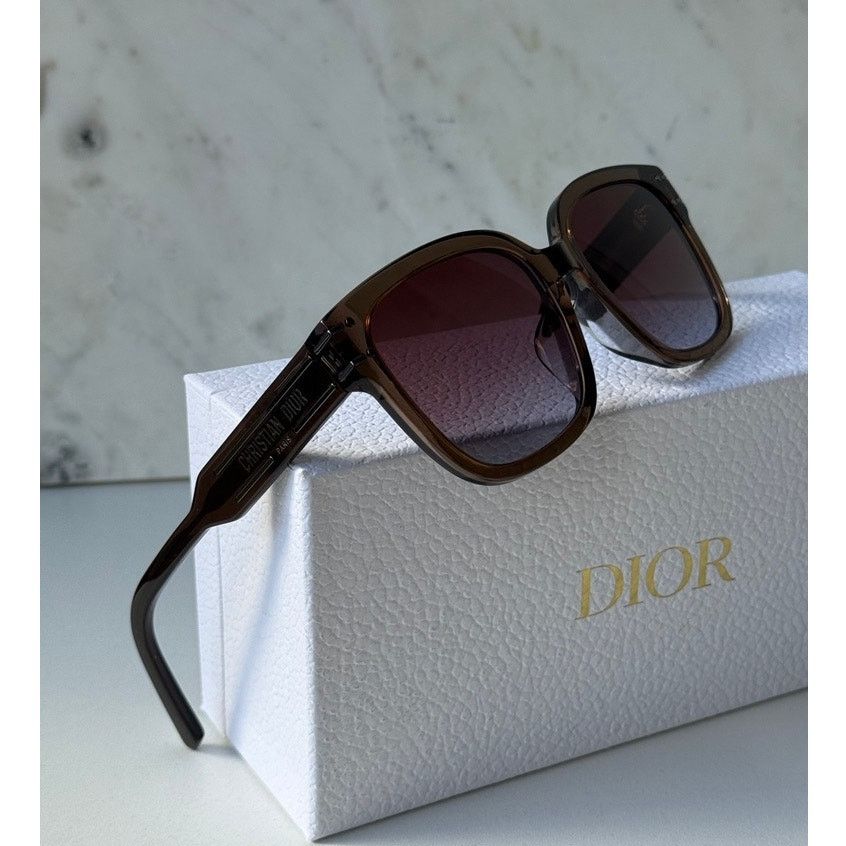 Dior NEW Dior Signature S7F Sunglasses in Brown Transparent Size ONE SIZE - 1 Thumbnail