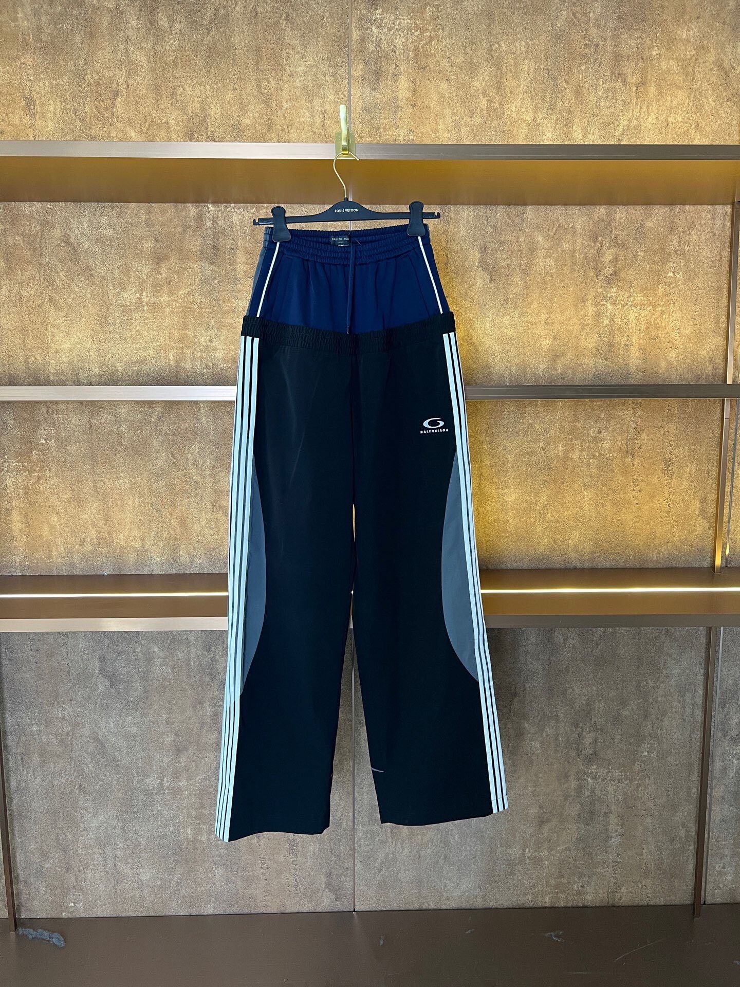 Balenciaga Balenciaga Sweatpants 26 Men Size US 26 / EU 42 - 1 Thumbnail