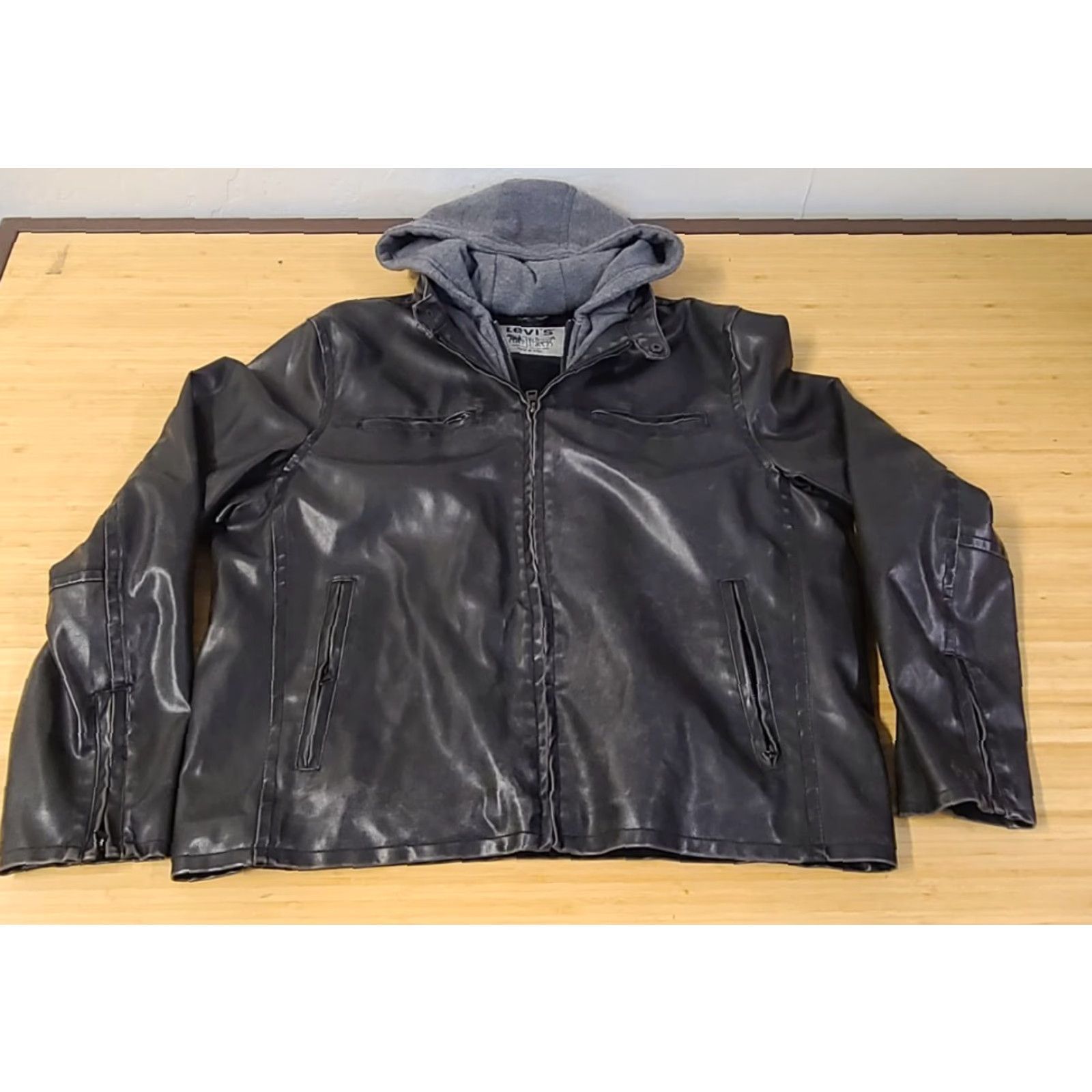 Levi's Levi's Jacket Bomber Men XL Black Hooded Sherpa Lined Trucker Coat Size XL Size US XL / EU 56 / 4 - 2 Thumbnail