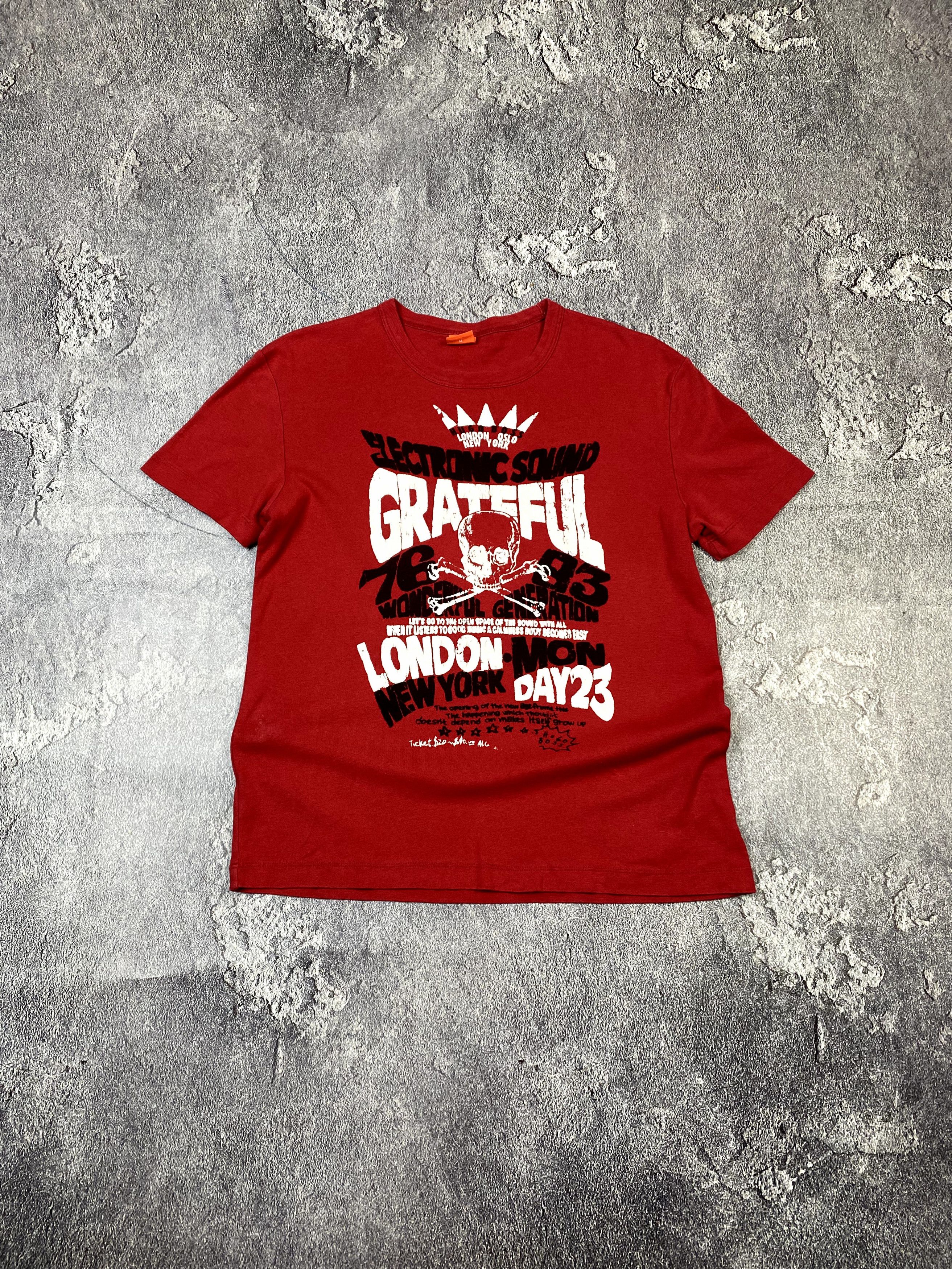 20471120 × Hugo Boss × If Six Was Nine Vintage 00s Hugo Boss Punk Skull Red T-shirt Size M Size US M / EU 48-50 / 2 - 1 Thumbnail