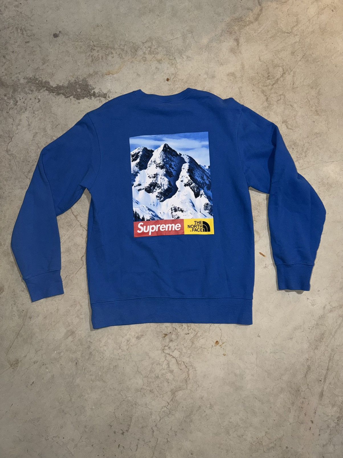 Supreme × The North Face Supreme x The North Face Mountain Blue Crewneck FW17 Size US M / EU 48-50 / 2 - 3 Thumbnail