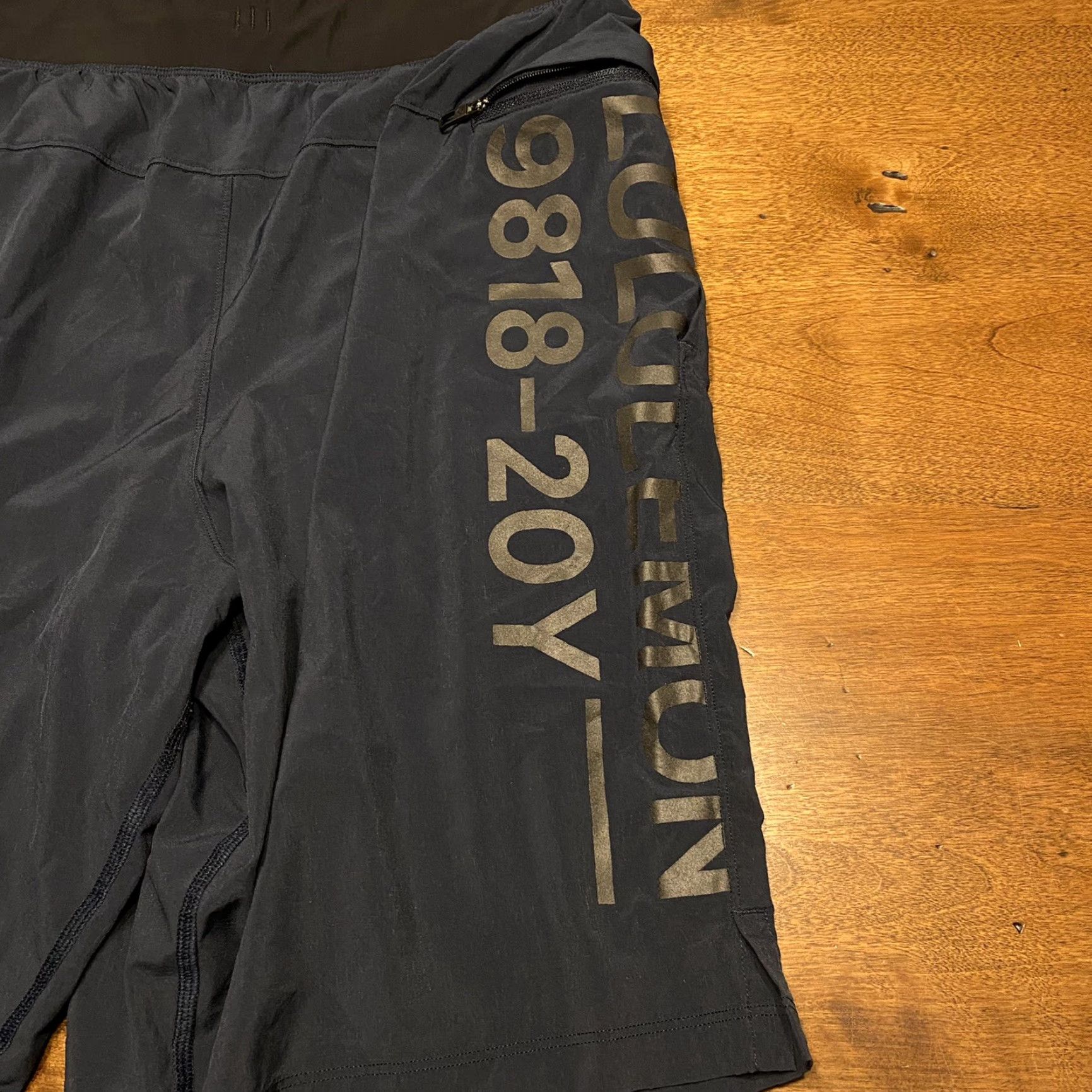 Lululemon VINTAGE Lululemon Shorts Mens M Navy Blue Leg Spellout 9” Inseam Workout Size US 31 - 7 Thumbnail