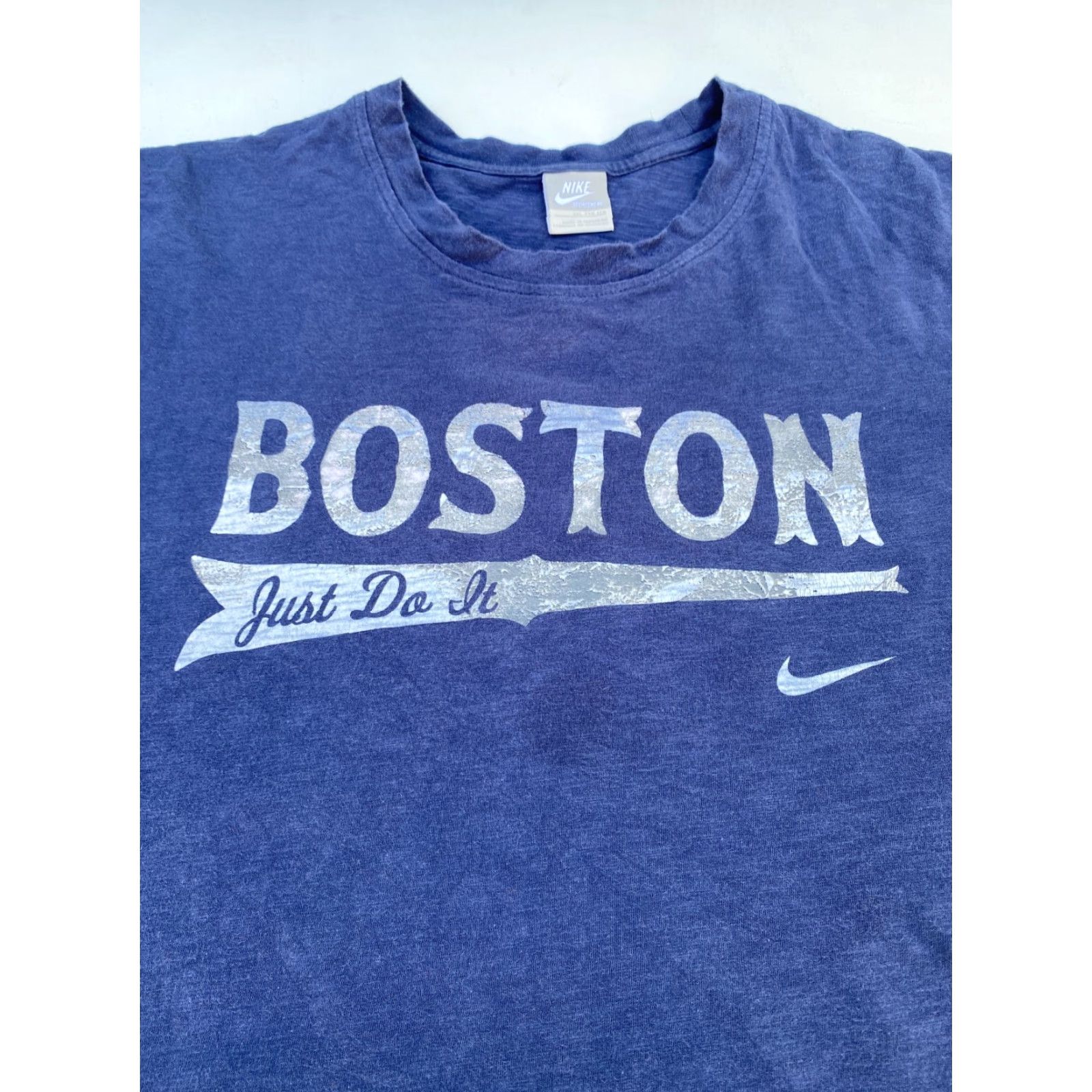Nike VINTAGE Nike Sportswear Boston T-Shirt Mens 2XL Blue 100% Cotton Short Sleeve Crew Neck Boston 2000s Nike Sportswear Mens T-Shirt Size US XXL / EU 58 / 5 - 3 Thumbnail