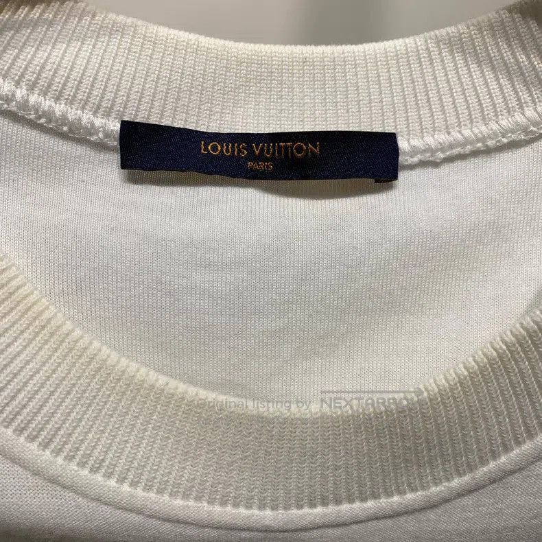 Louis Vuitton Louis Vuitton Astronaut logo printed short sleeve T-shirt Size US L / EU 52-54 / 3 - 2 Thumbnail