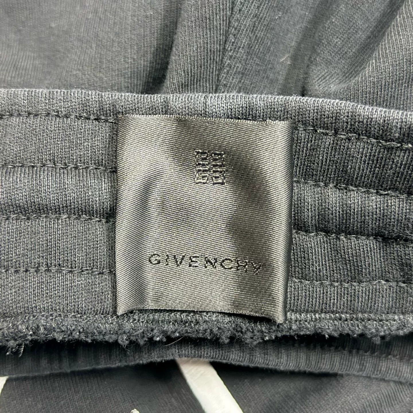 Givenchy Givenchy Black Side Logo Casual Shorts Size US 30 / EU 46 - 2 Thumbnail