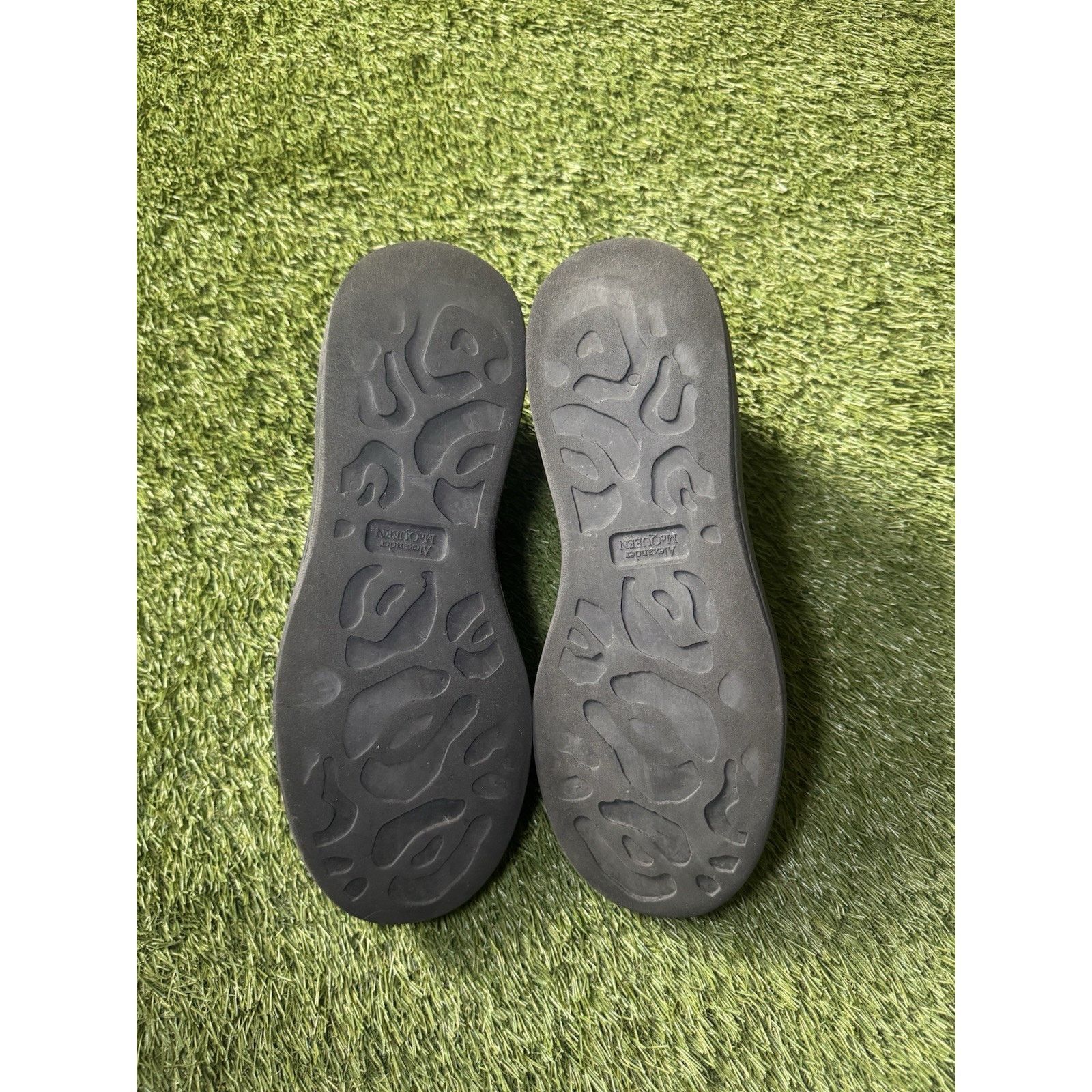 Alexander McQueen Alexander McQueen Oversized Sneaker Men’s All Black Size US 12 / EU 45 - 6 Thumbnail