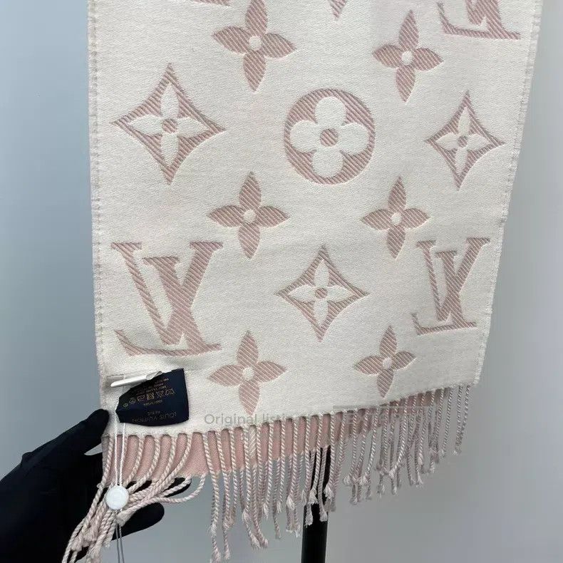 Louis Vuitton Louis Vuitton Dry Rose Pink Wool Scarf Size ONE SIZE - 6 Thumbnail