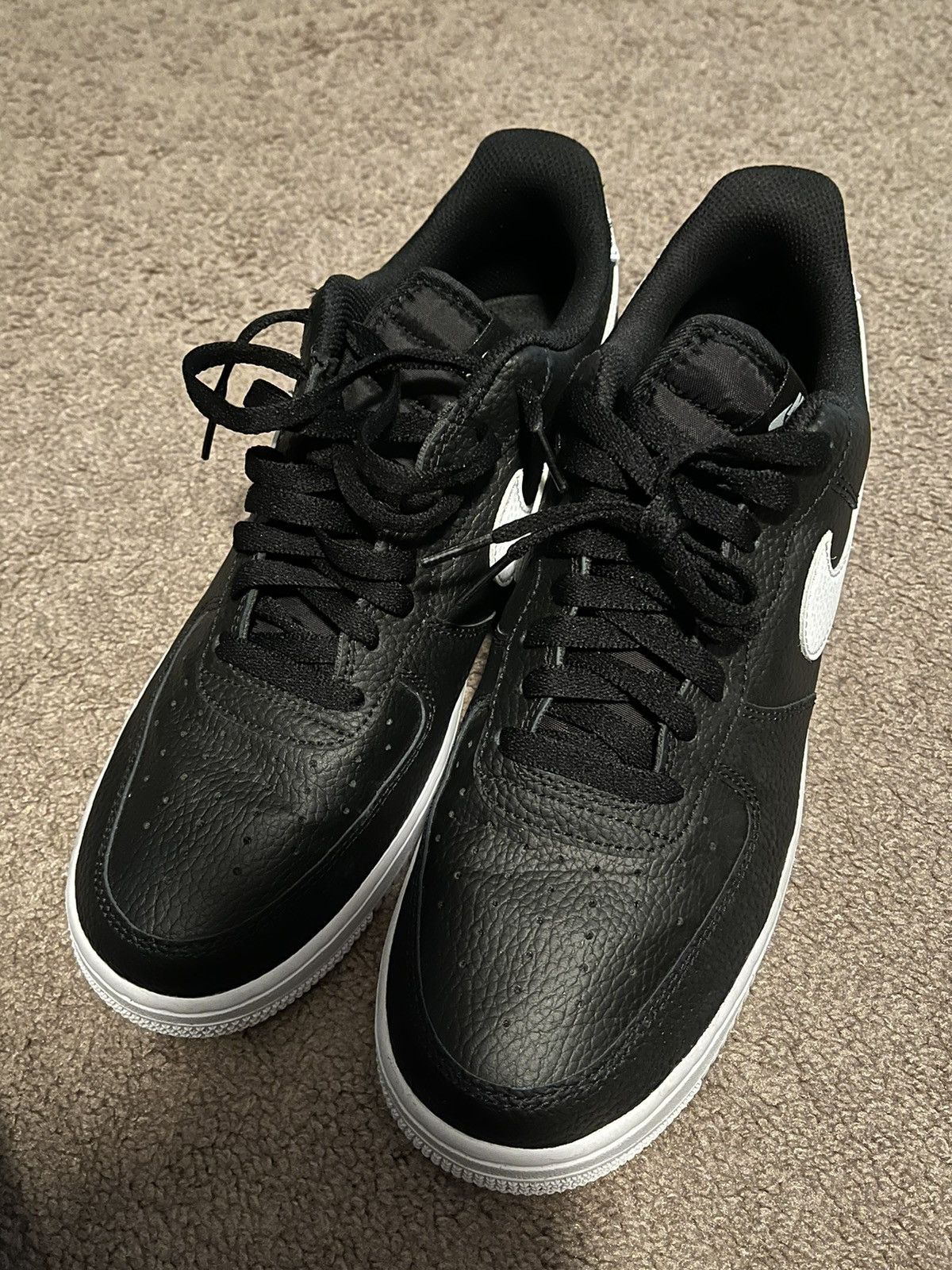 Nike Air Force 1s Size US 10.5 / EU 43-44 - 1 Thumbnail