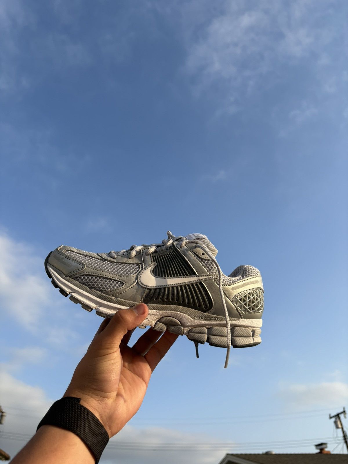 Nike × Sneakersnstuff nike vomero 5 Size US 8 / EU 41 - 1 Thumbnail