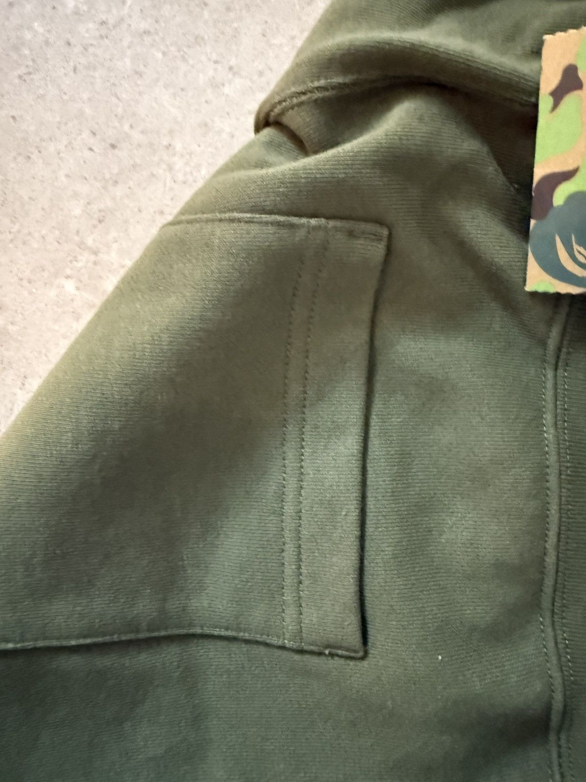 Bape Bape Olive Shark Shorts Size US 32 / EU 48 - 5 Thumbnail