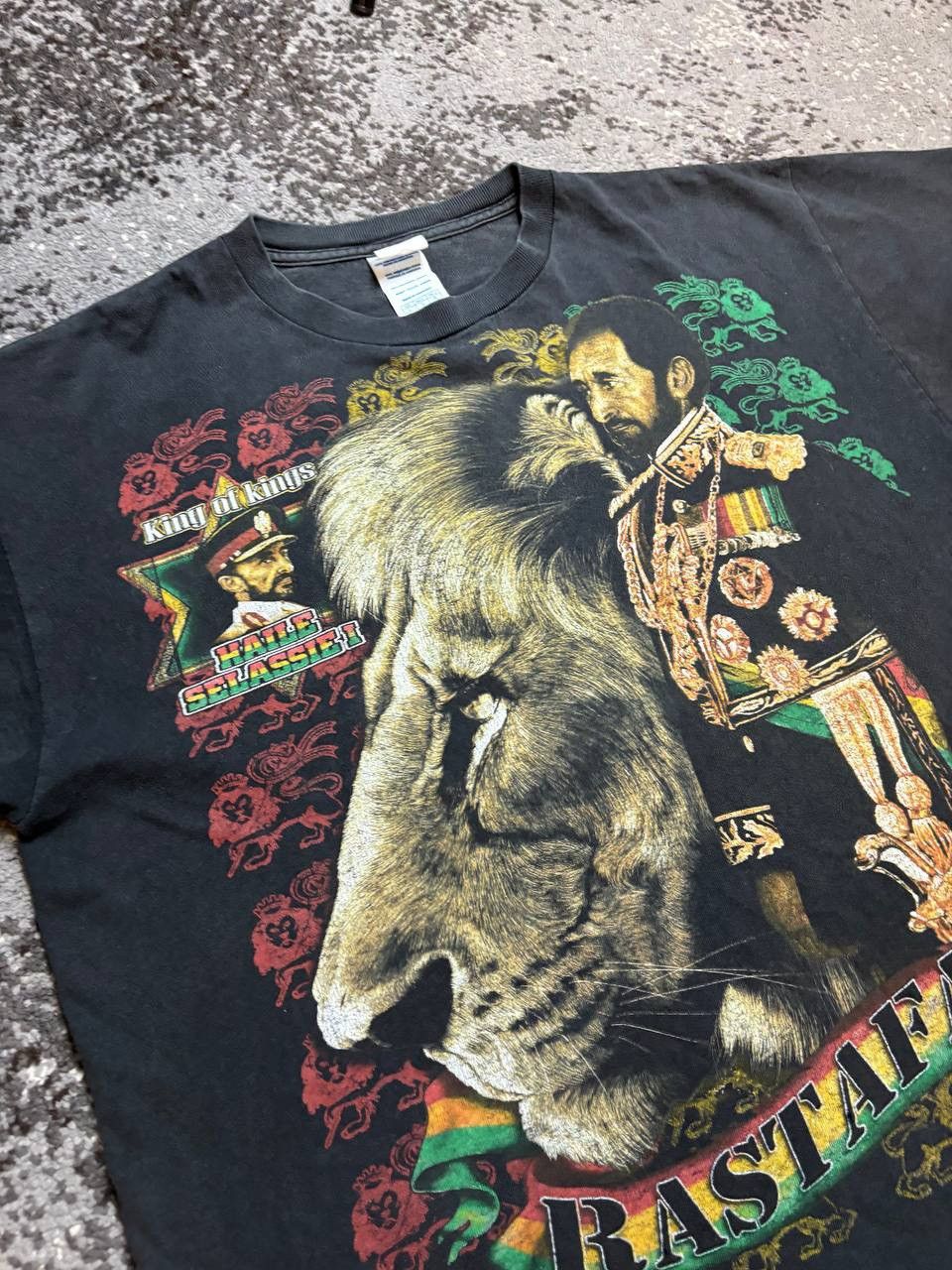 Band Tees × Bob Marley × Vintage Vintage Y2K Bob Marley Rastafari Selassie 1 King Band Tee Size US L / EU 52-54 / 3 - 2 Thumbnail