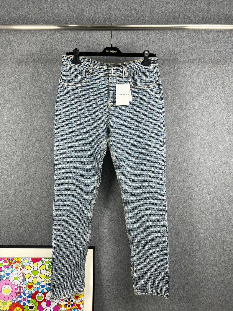 Givenchy Givenchy Four G Relief Logo Full Print Jeans Size US 33 - 1 Thumbnail