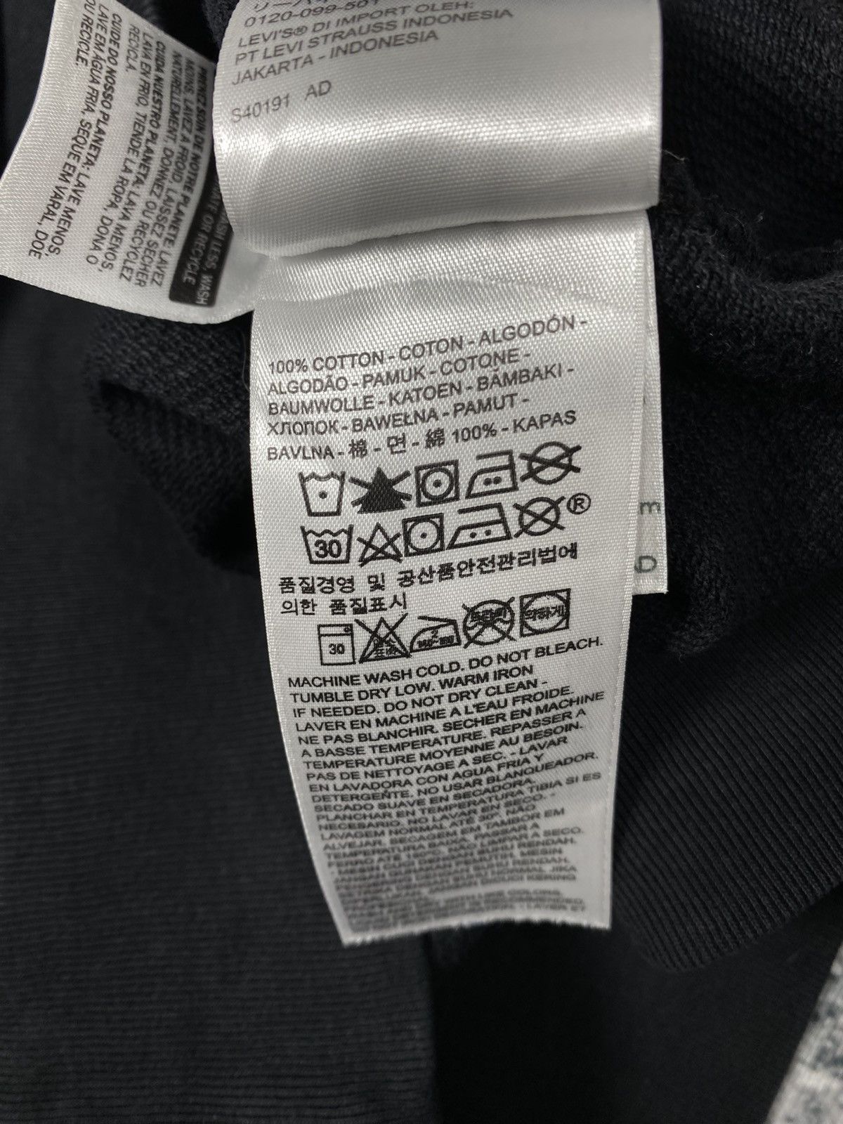 Levi's Vintage Levi's Crewneck Sweatshirts Size US L / EU 52-54 / 3 - 11 Thumbnail