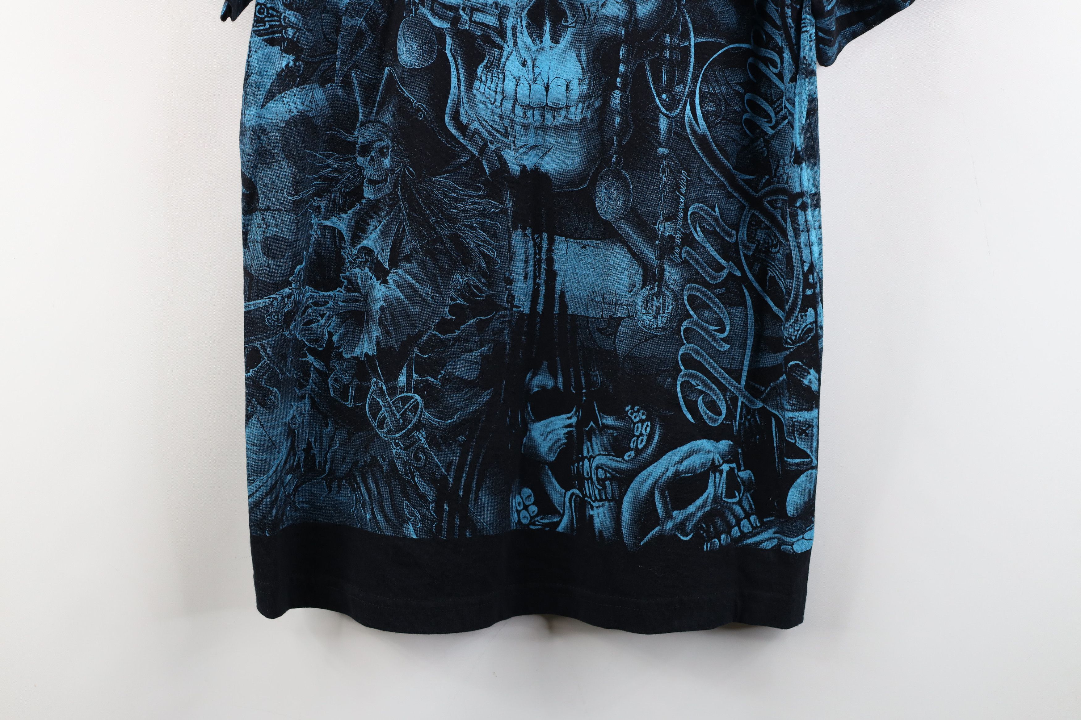 Vintage Vintage Y2K Streetwear Pirate All Over Print T-Shirt Size US M / EU 48-50 / 2 - 14 Thumbnail
