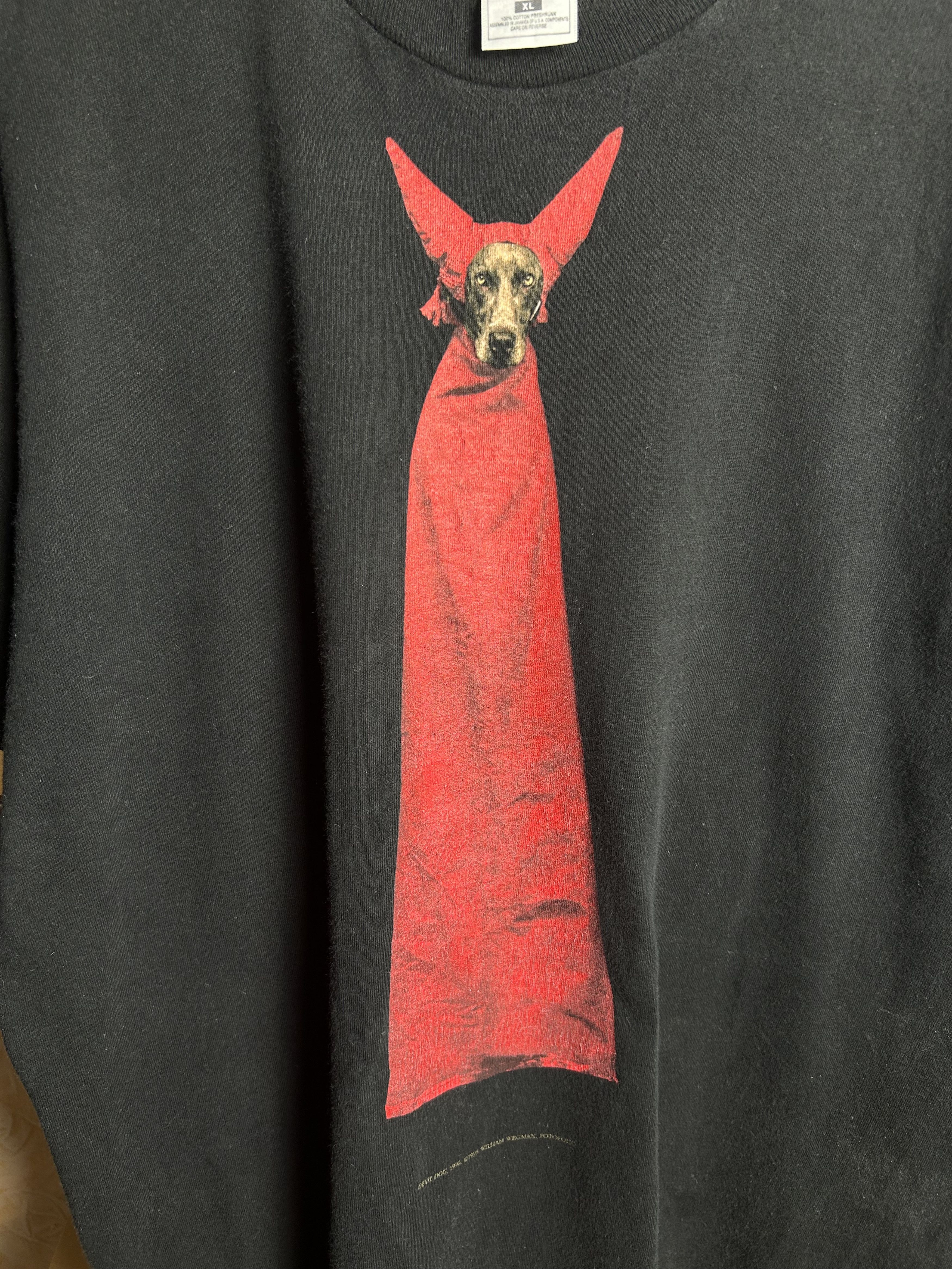 Vintage Vintage 1995 Devil Dog by William Wegman Art T-shirt Size US XL / EU 56 / 4 - 5 Thumbnail