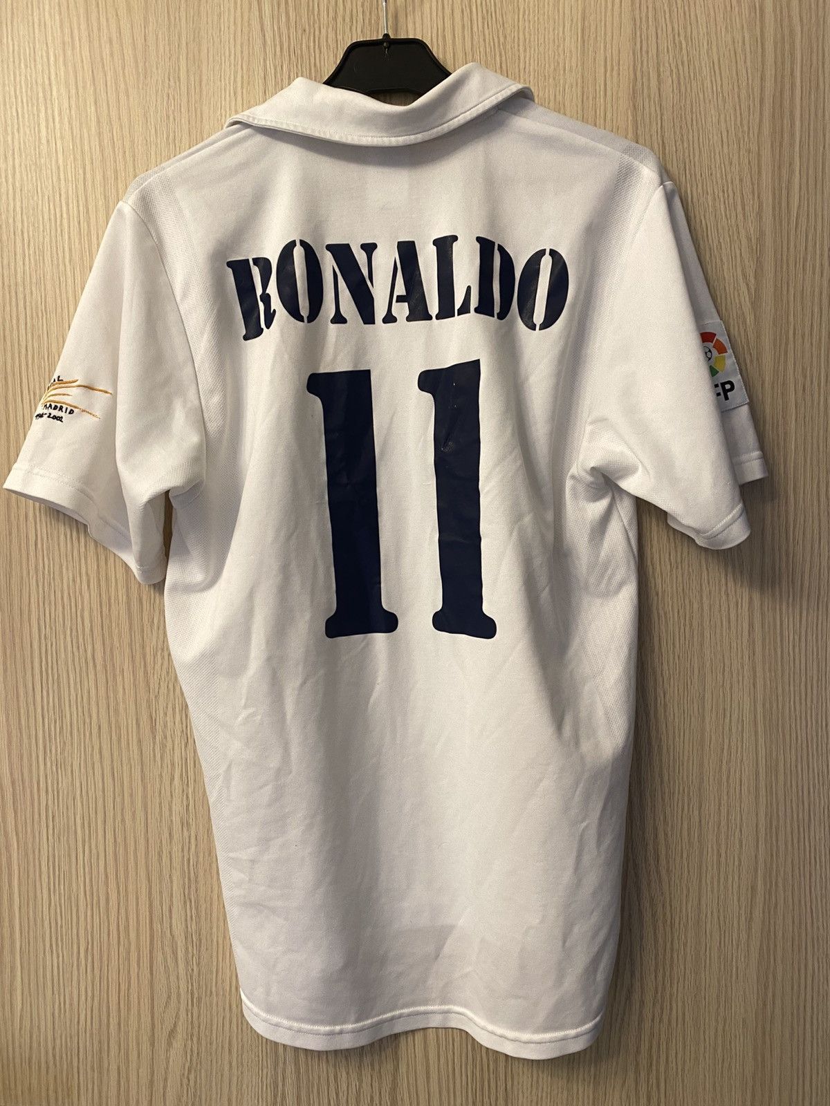 Adidas Adidas Real Madrid 02/03 Centenary Home Kit Ronaldo R9 (S) Size US S / EU 44-46 / 1 - 2 Thumbnail