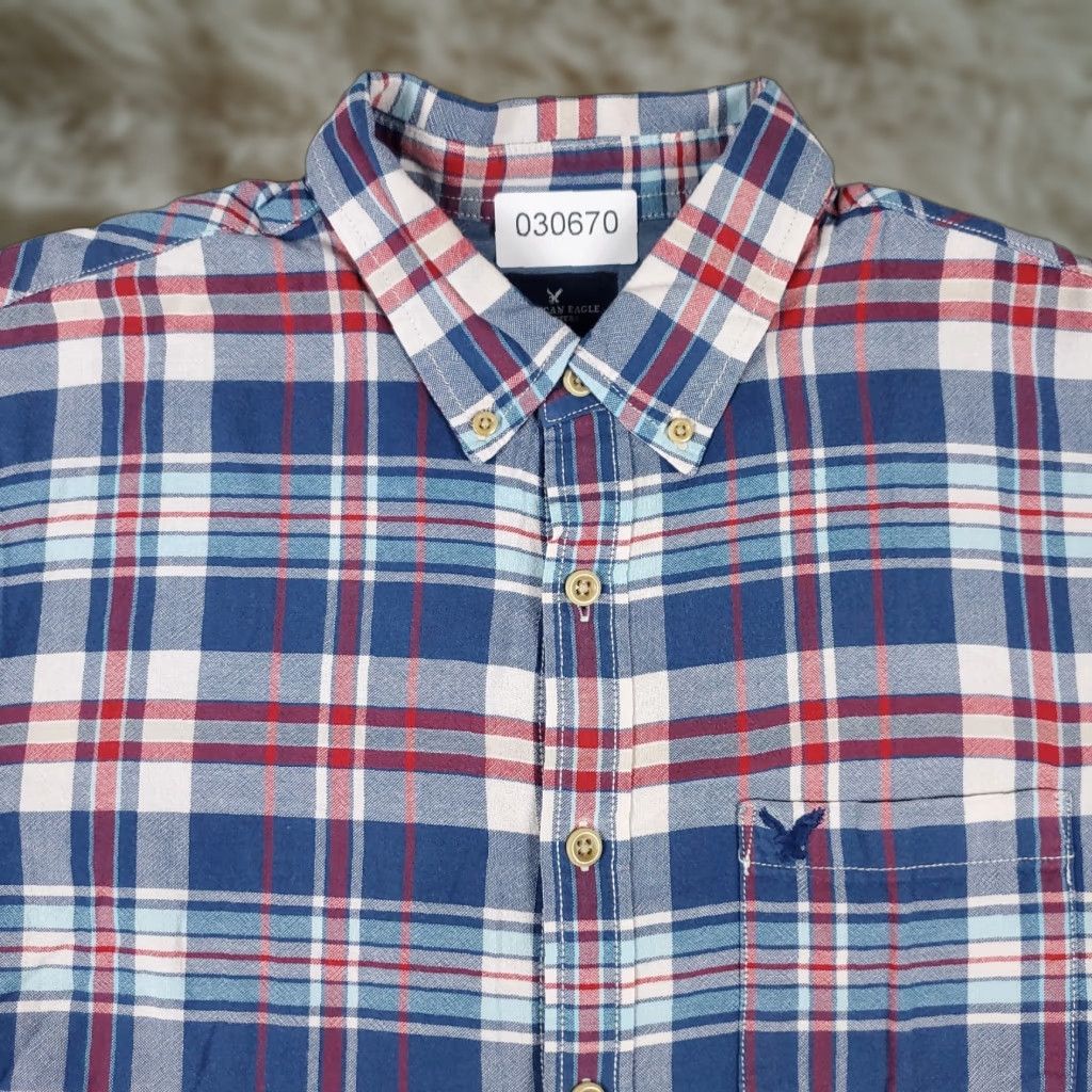 American Eagle Outfitters American Eagle Shirt Mens Large Blue Plaid Button-Up Short Sleeve Size US L / EU 52-54 / 3 - 1 Thumbnail