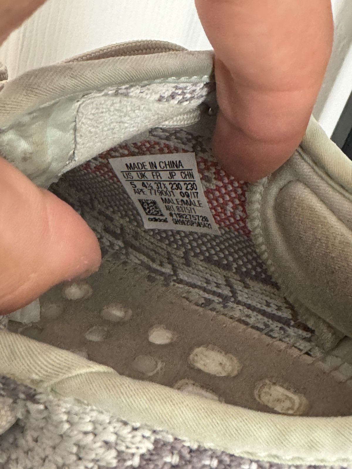 Adidas × Kanye West Yeezy 350 Blue Tint Size US 5 / EU 37 - 9 Thumbnail