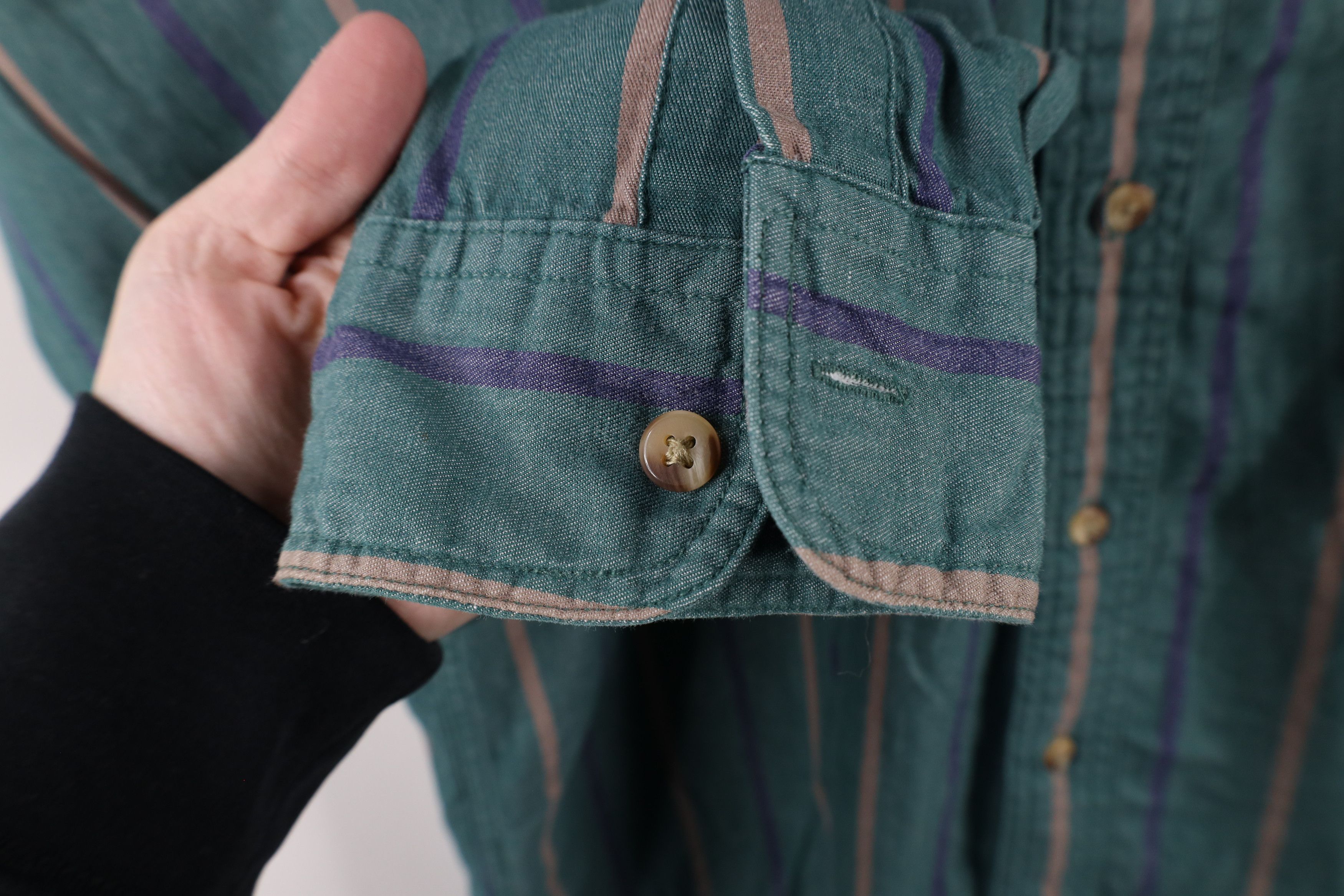 Eddie Bauer × Vintage Vintage 90s Eddie Bauer Striped Rufton Twill Button Shirt Size US L / EU 52-54 / 3 - 4 Thumbnail