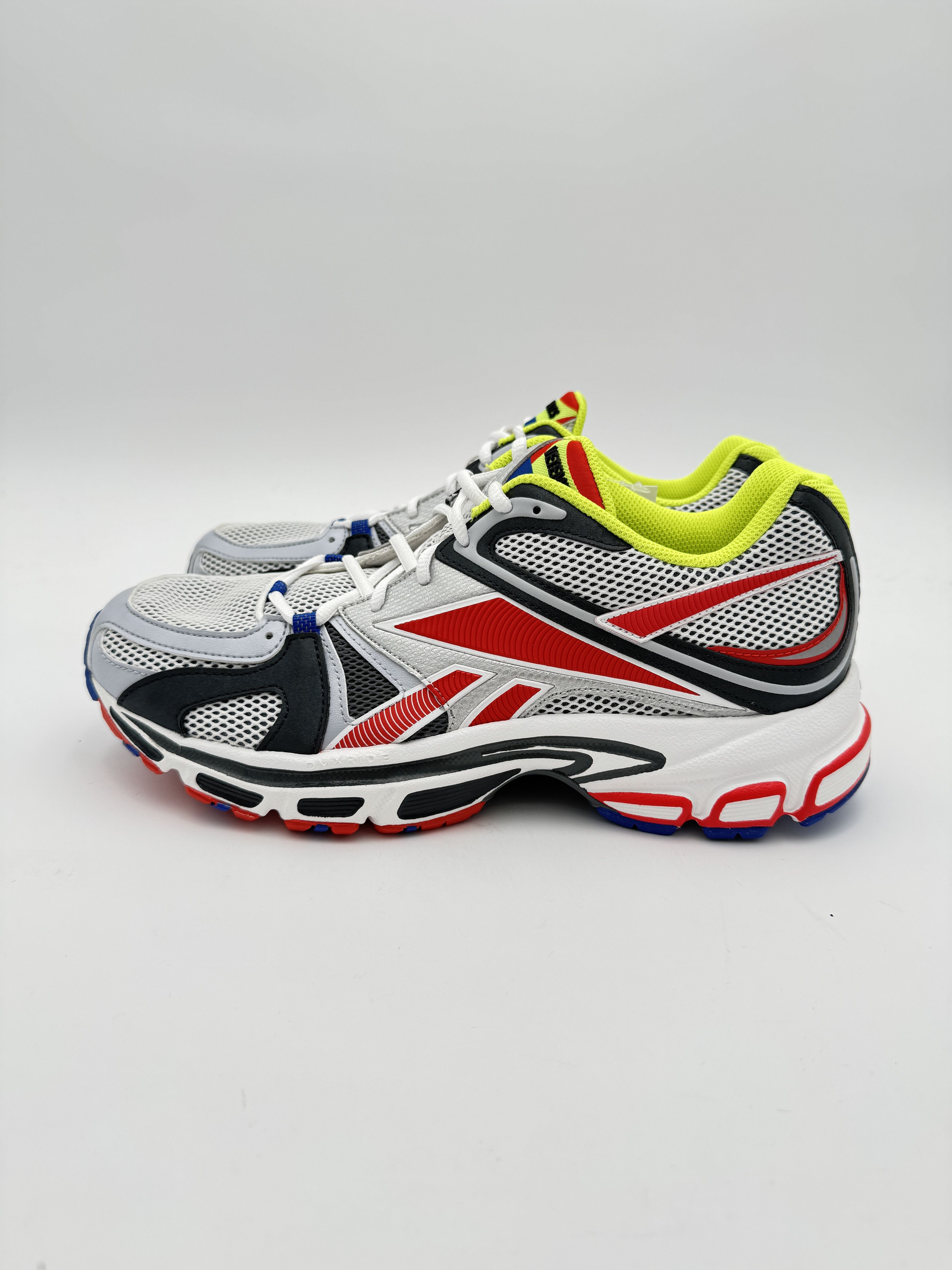 Reebok × Vetements Vetements Reebok Spike Runner 200 Gray Yellow Blue Red Size US 9 / EU 42 - 4 Thumbnail