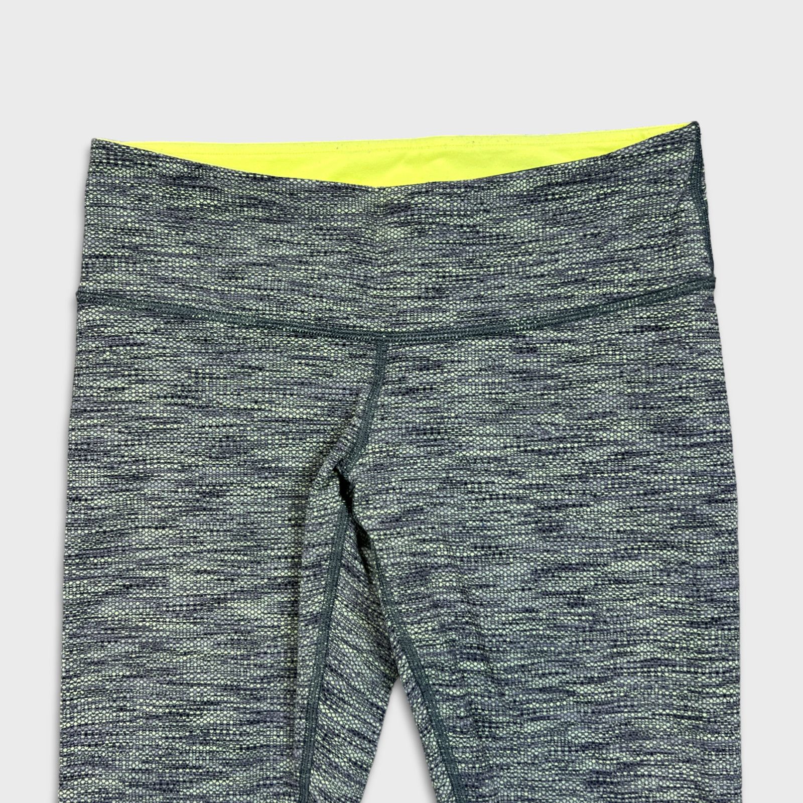 Lululemon Lululemon Pant Diamond Jacquard Wunder Under Crop 11 Legging Size 28" / US 6 / IT 42 - 2 Thumbnail