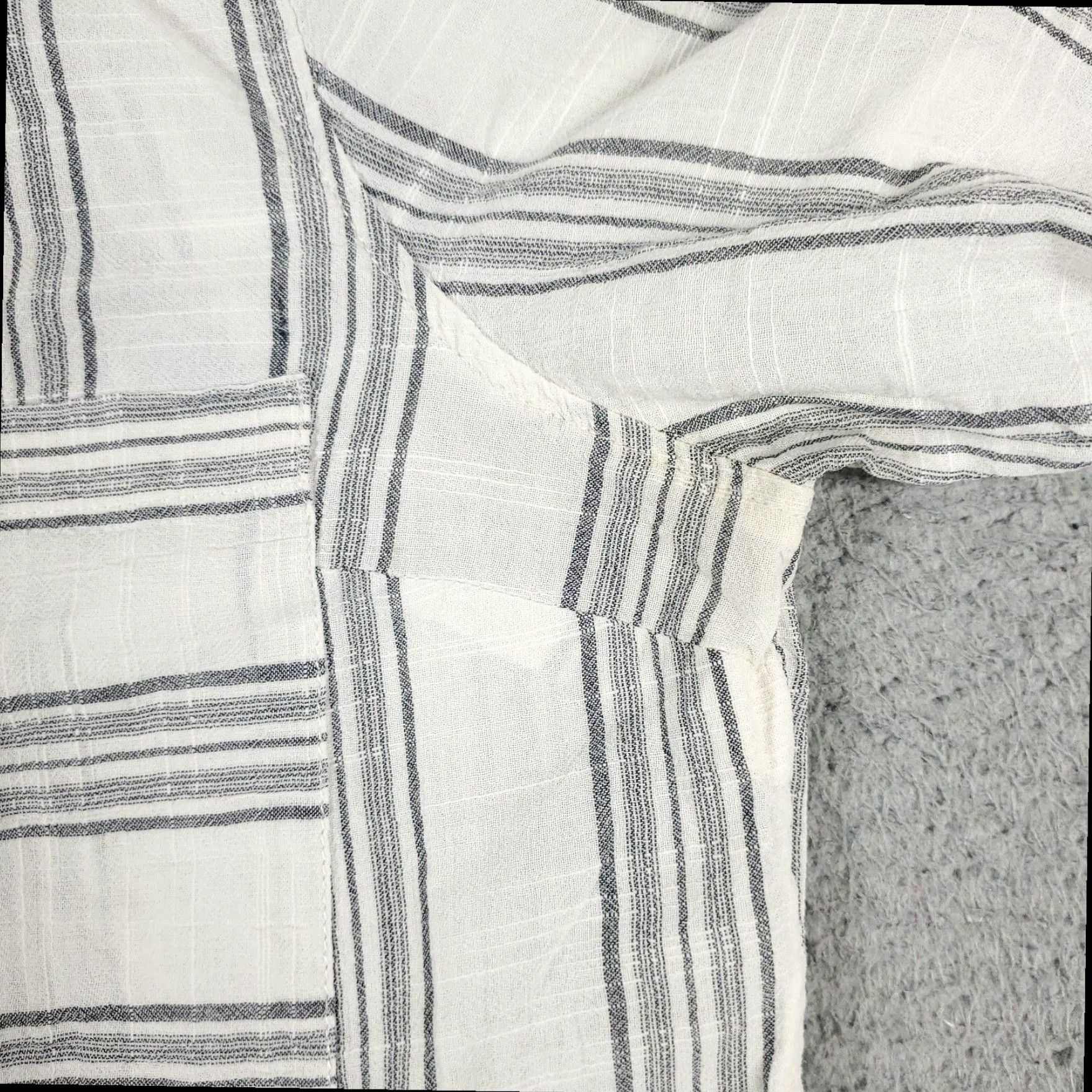 Tommy Hilfiger Tommy Hilfiger Women's Gray Striped Long Sleeve Button Up Shirt Medium Size M / US 6-8 / IT 42-44 - 4 Thumbnail