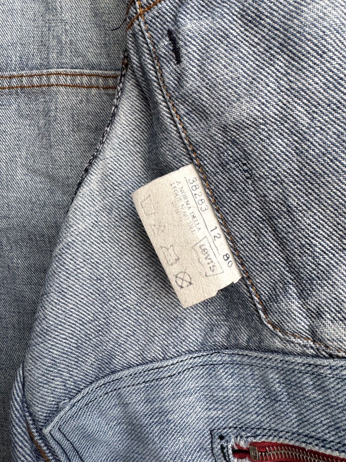 Levi's Vintage Clothing Levis Vintage 80s Orange Tab Denim VestTrucker Jacket Size US L / EU 52-54 / 3 - 5 Thumbnail