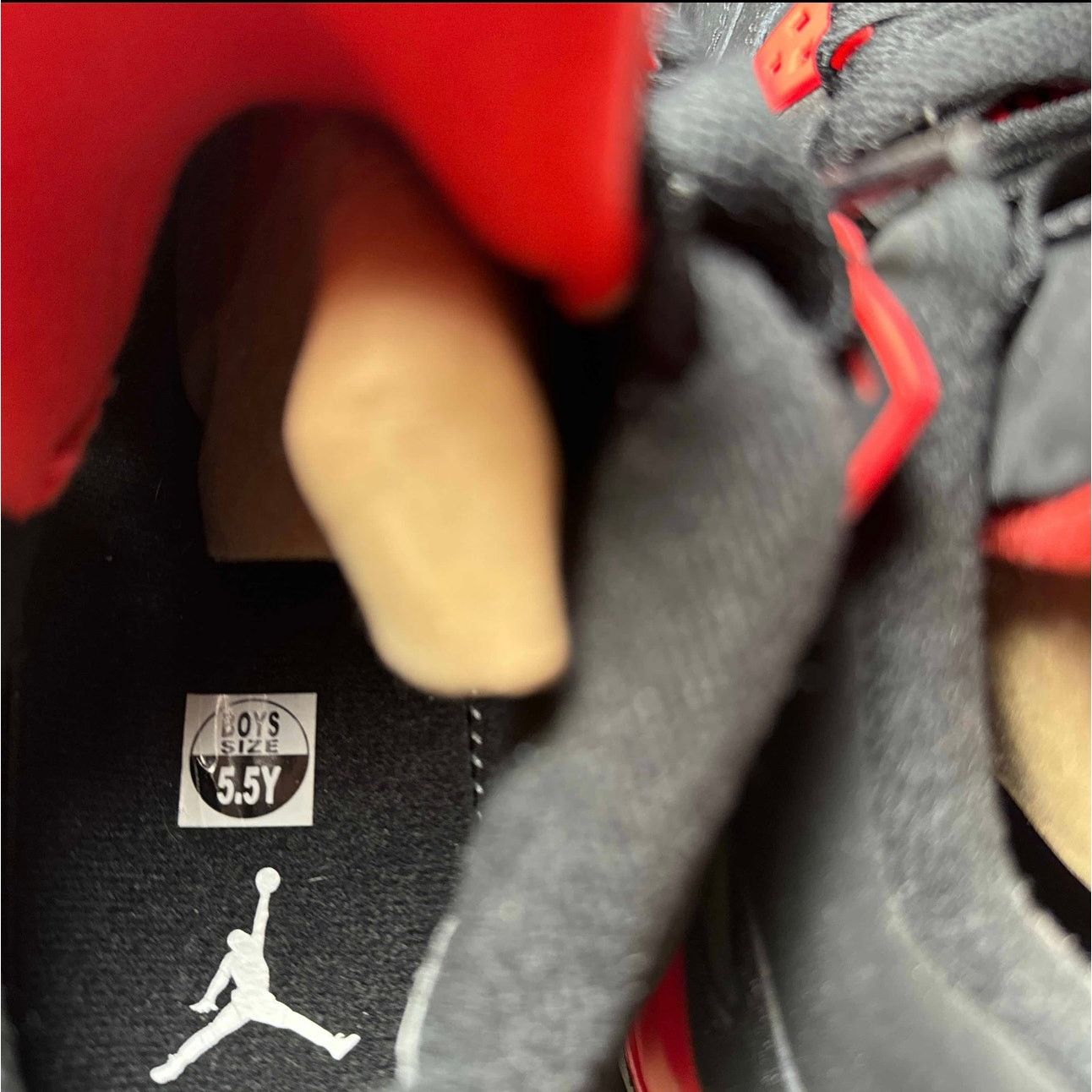 Jordan Brand × Nike Size 5.5 Nike Air Jordan 4 Retro GS Red Thunder Men's Shoes Size US 5.5 / EU 38 - 10 Thumbnail