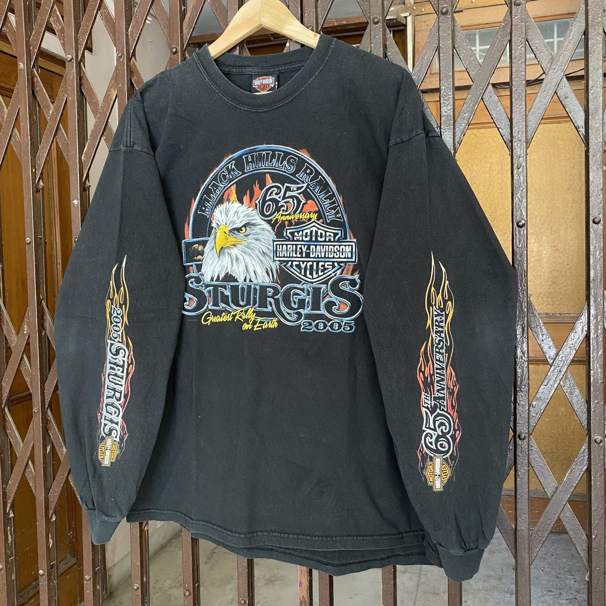 Vintage Vtg 2005 Harley Davidson Sturgis Black Hills Rally Tshirt Size US XL / EU 56 / 4 - 2 Thumbnail