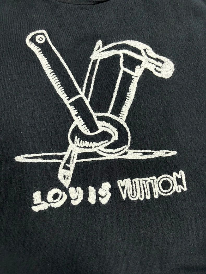 Louis Vuitton Louis Vuitton FW23 Toolbox Logo Letter Embroidered Crew Nec Size US XL / EU 56 / 4 - 3 Thumbnail