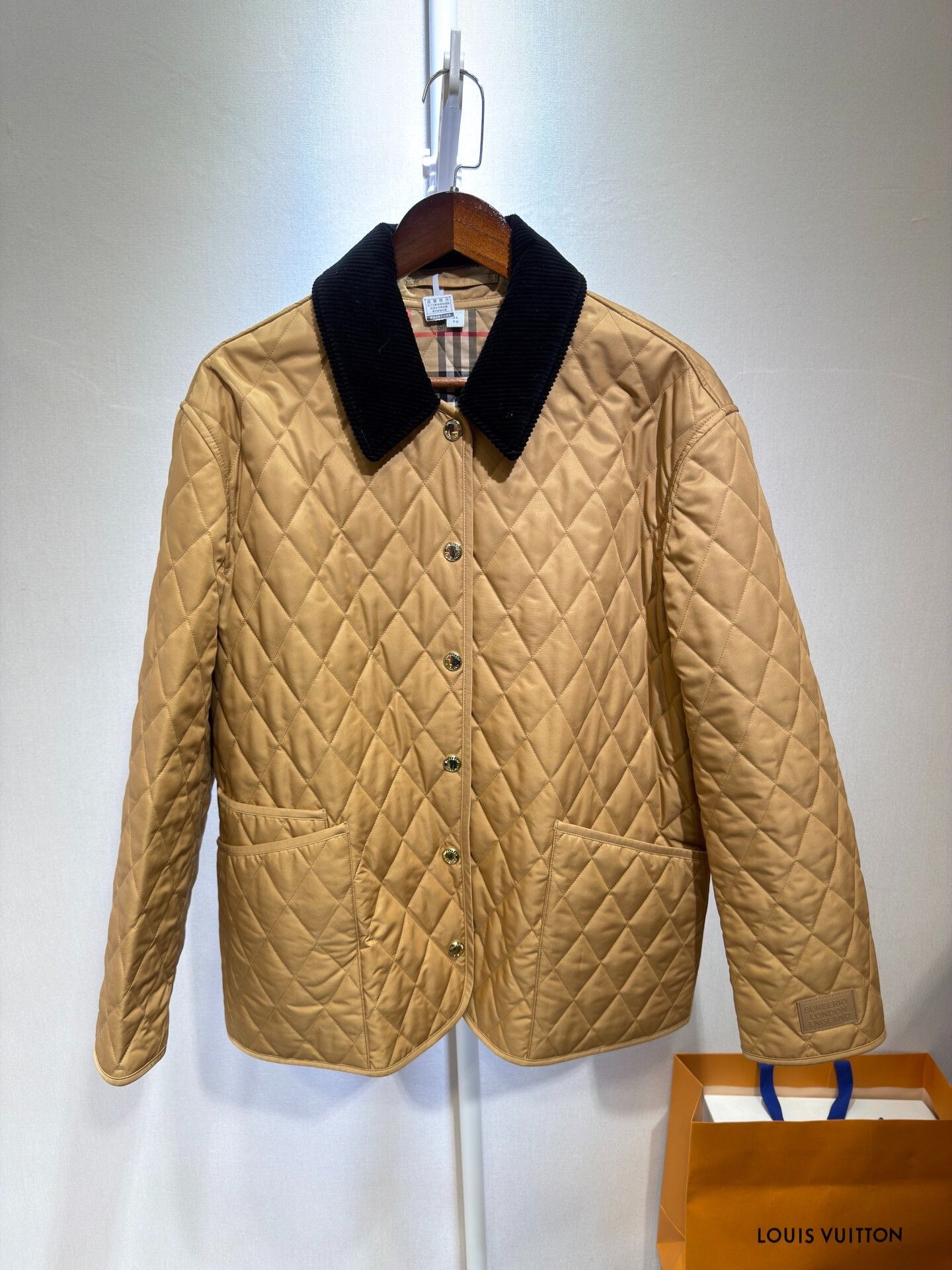 Burberry Burberry Beige Quilted Cotton Coat XL Size US XL / EU 56 / 4 - 1 Thumbnail