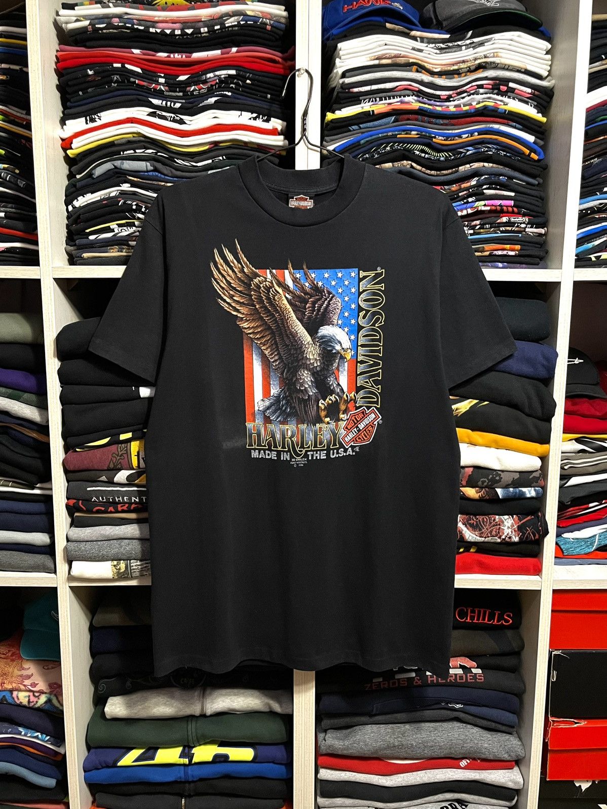 Harley Davidson Vintage 1991 3D Emblem Harley Davidson Eagle USA T-Shirt 90s Size US XL / EU 56 / 4 - 1 Thumbnail