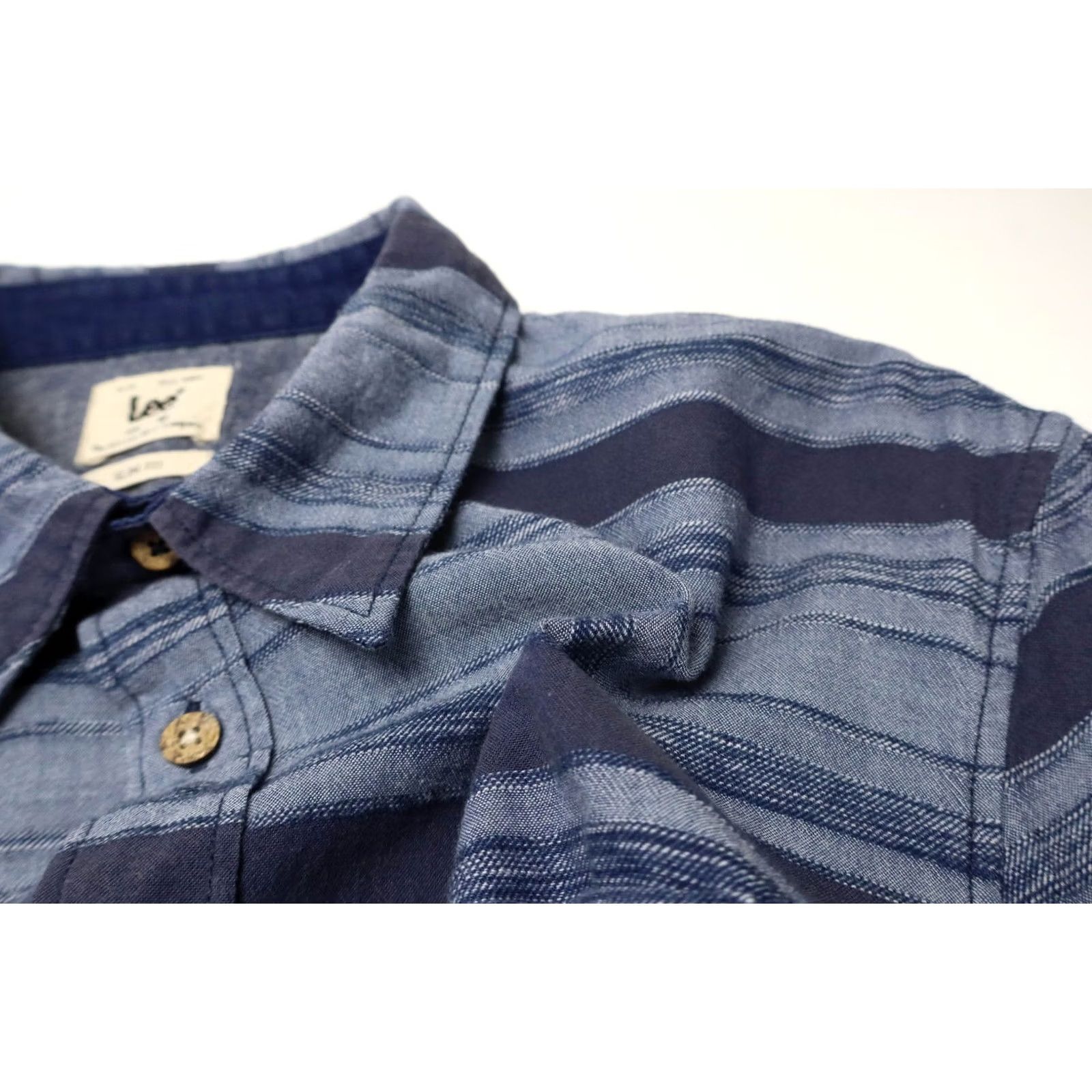 Lee Lee Men's MEDIUM Blue Striped Pocket Button Up Shirt Slim Fit Spread Collar Size US M / EU 48-50 / 2 - 5 Thumbnail