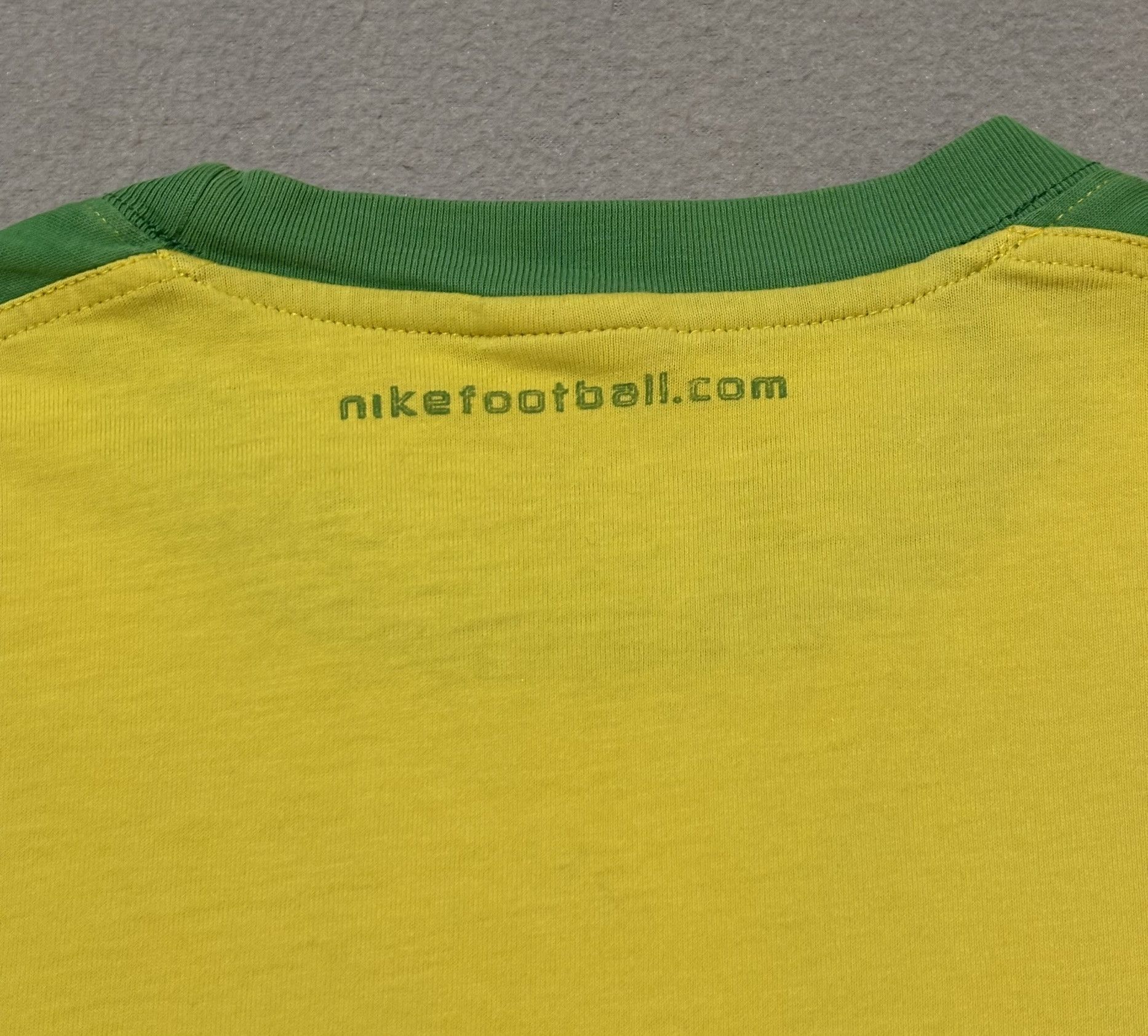 Nike Brazil Ole Nike Tank Top Size S Size US S / EU 44-46 / 1 - 14 Thumbnail
