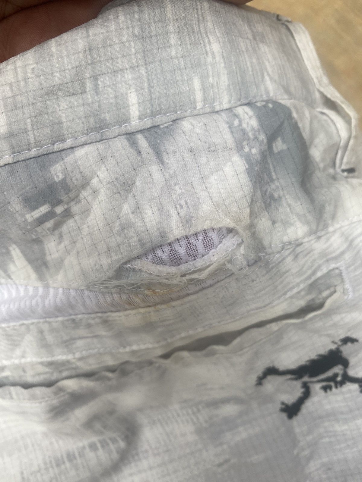 Oakley Oakley Printed Shorts Size US 33 - 11 Thumbnail