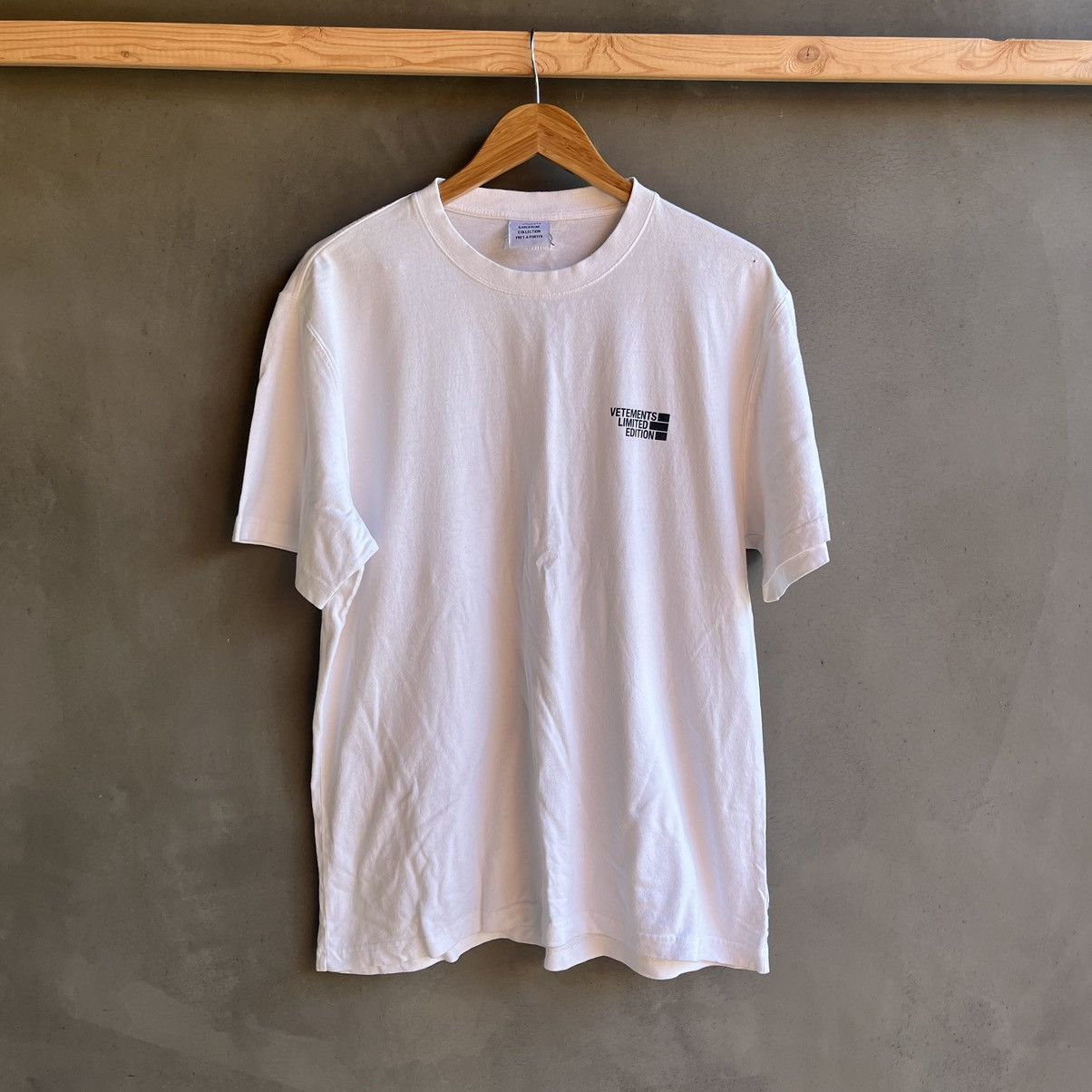 image of Vetements Limited Edition Logo Tee in White, Men's (Size XL)