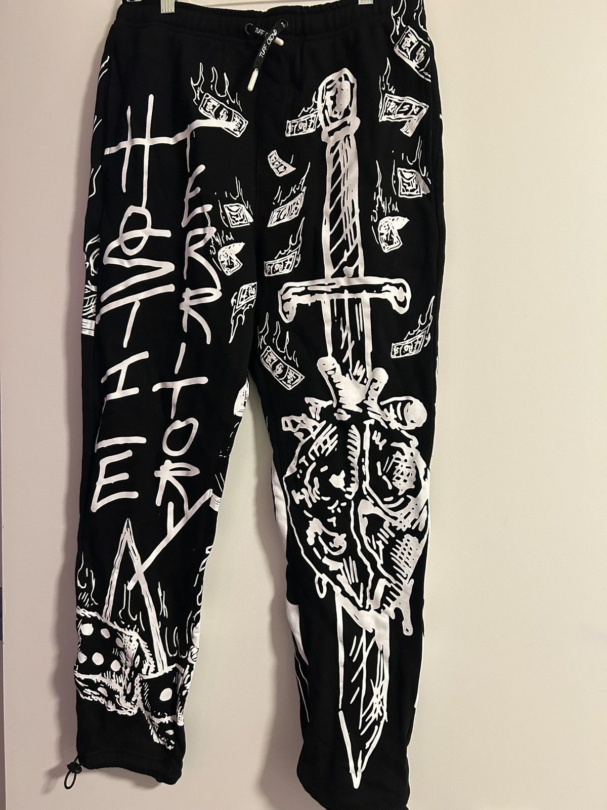 Tuff Crowd Tuff Crowd Graphic Sweatpants Size US 32 / EU 48 - 1 Thumbnail