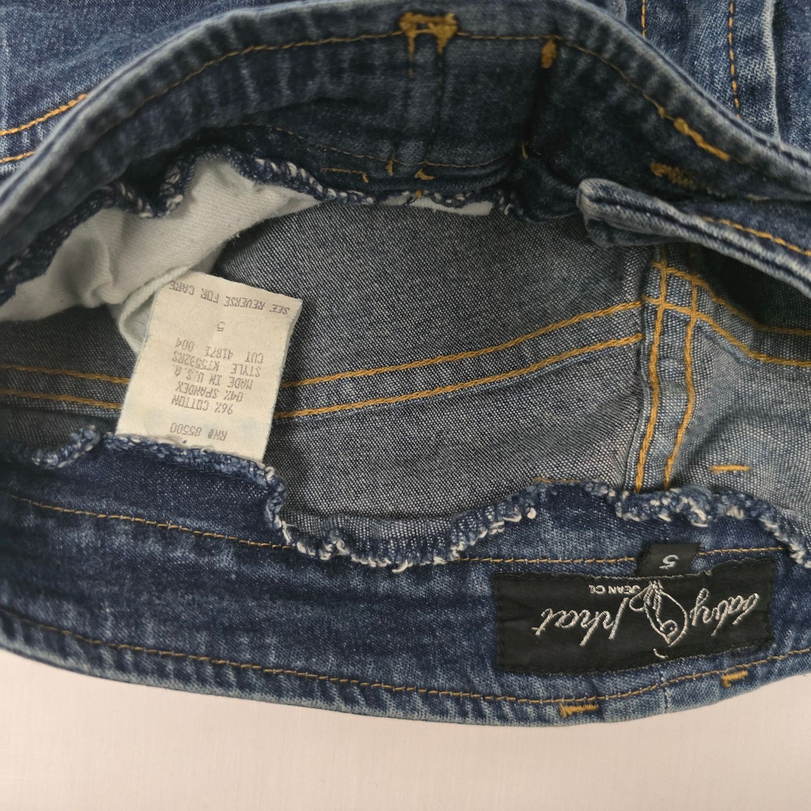 Vintage Vintage Baby Phat Jeans 5 Medium Wash Denim Rhinestone Y2K Size 27" / US 4 / IT 40 - 9 Thumbnail