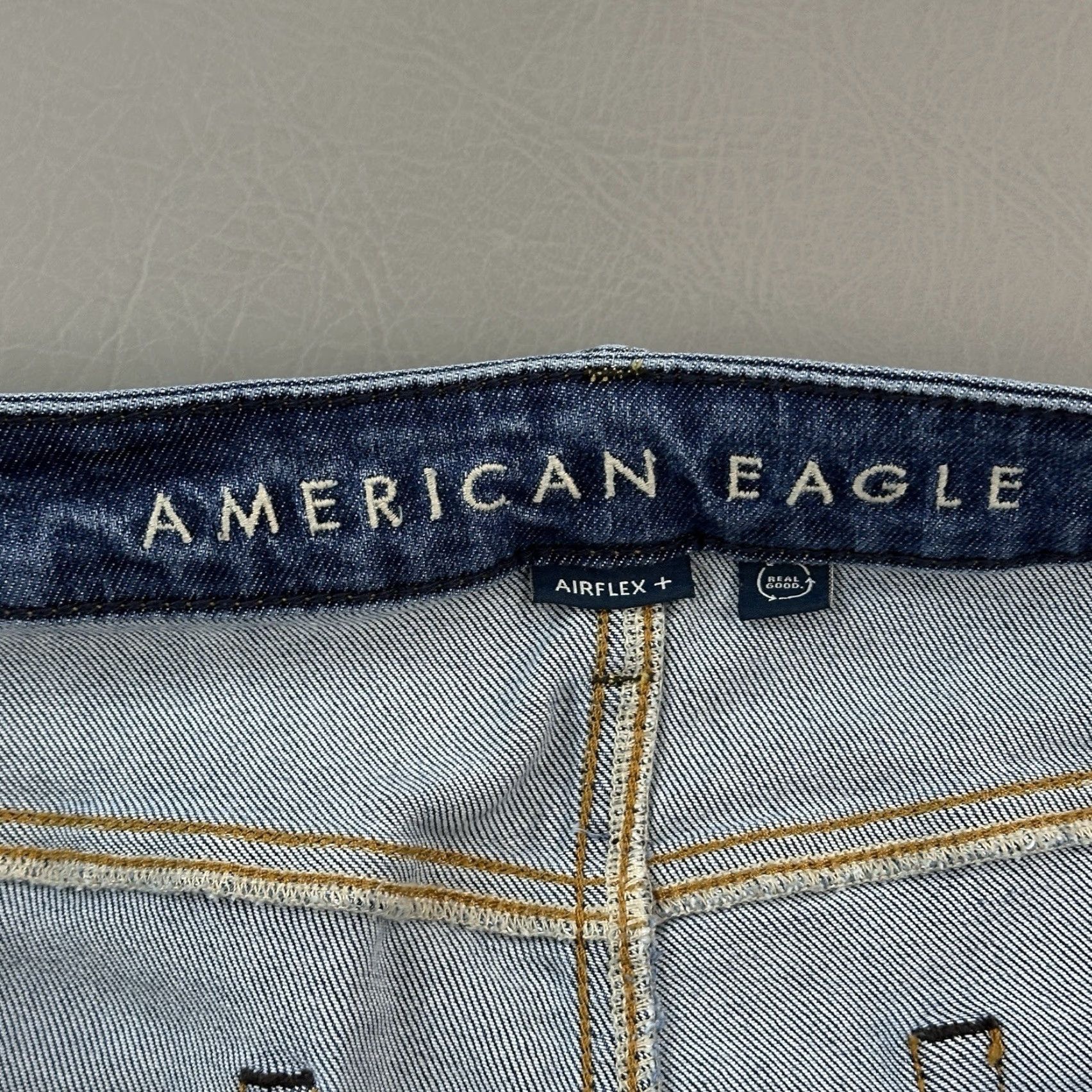 American Eagle Outfitters American Eagle Outfitters Jeans Mens 33x30 Blue Medium Wash Denim Original Straight Stretch Size US 33 - 6 Thumbnail