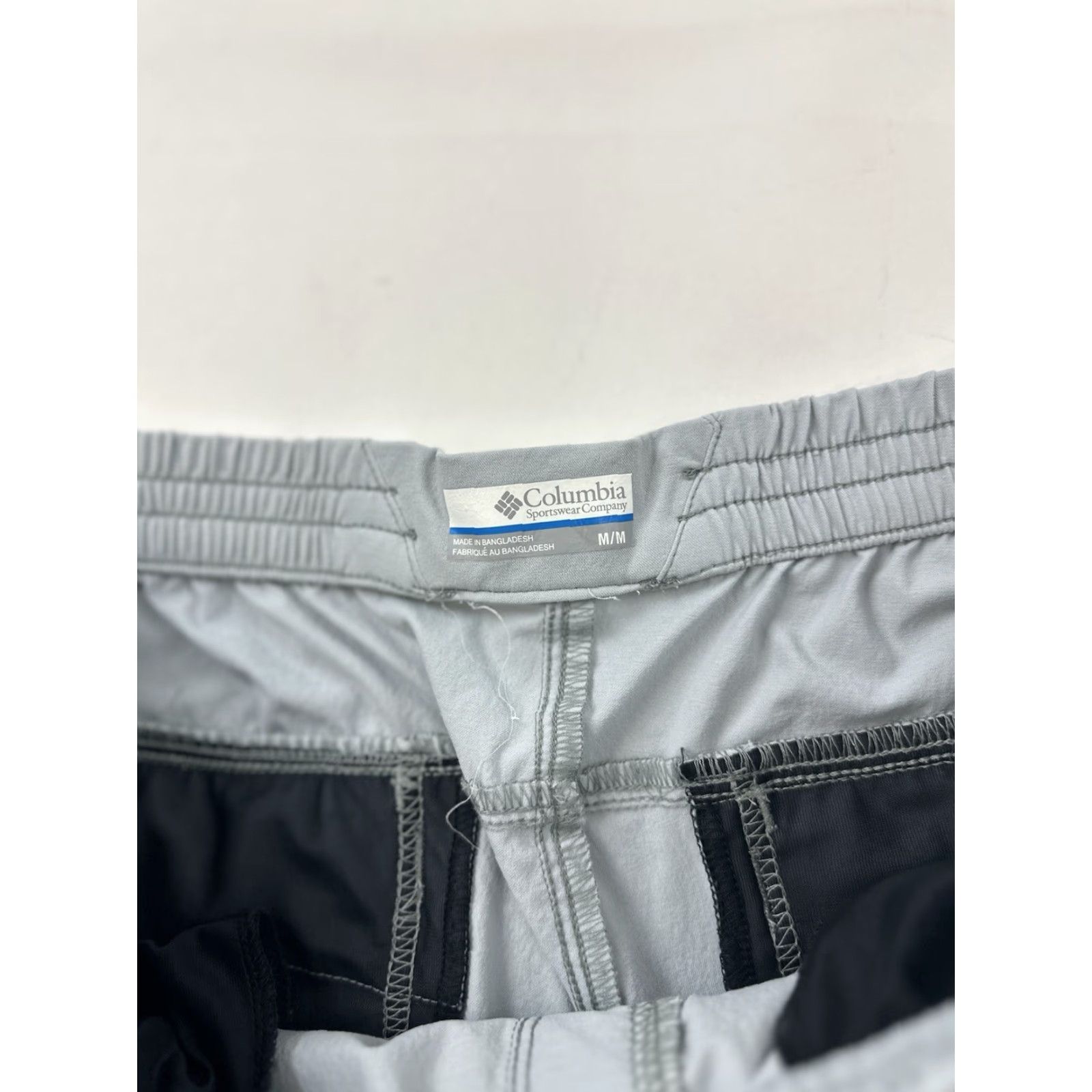 Vintage Columbia Shorts Women’s M Medium Grey Pleated Elastic Waist Size 32" / US 10 / IT 46 - 4 Thumbnail